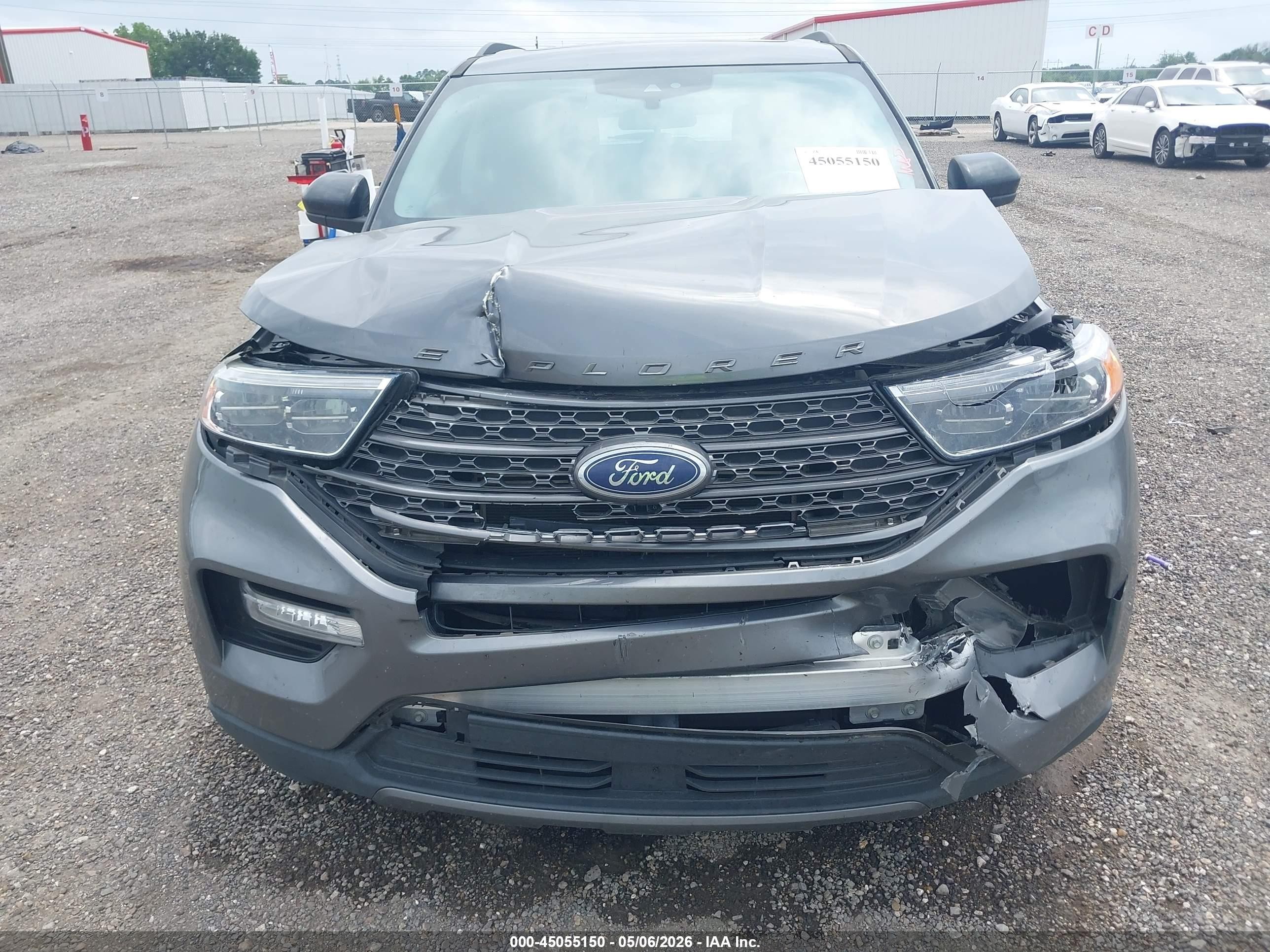 2022 Ford Explorer Xlt Серый vin: 1FMSK7DH0NGB59915