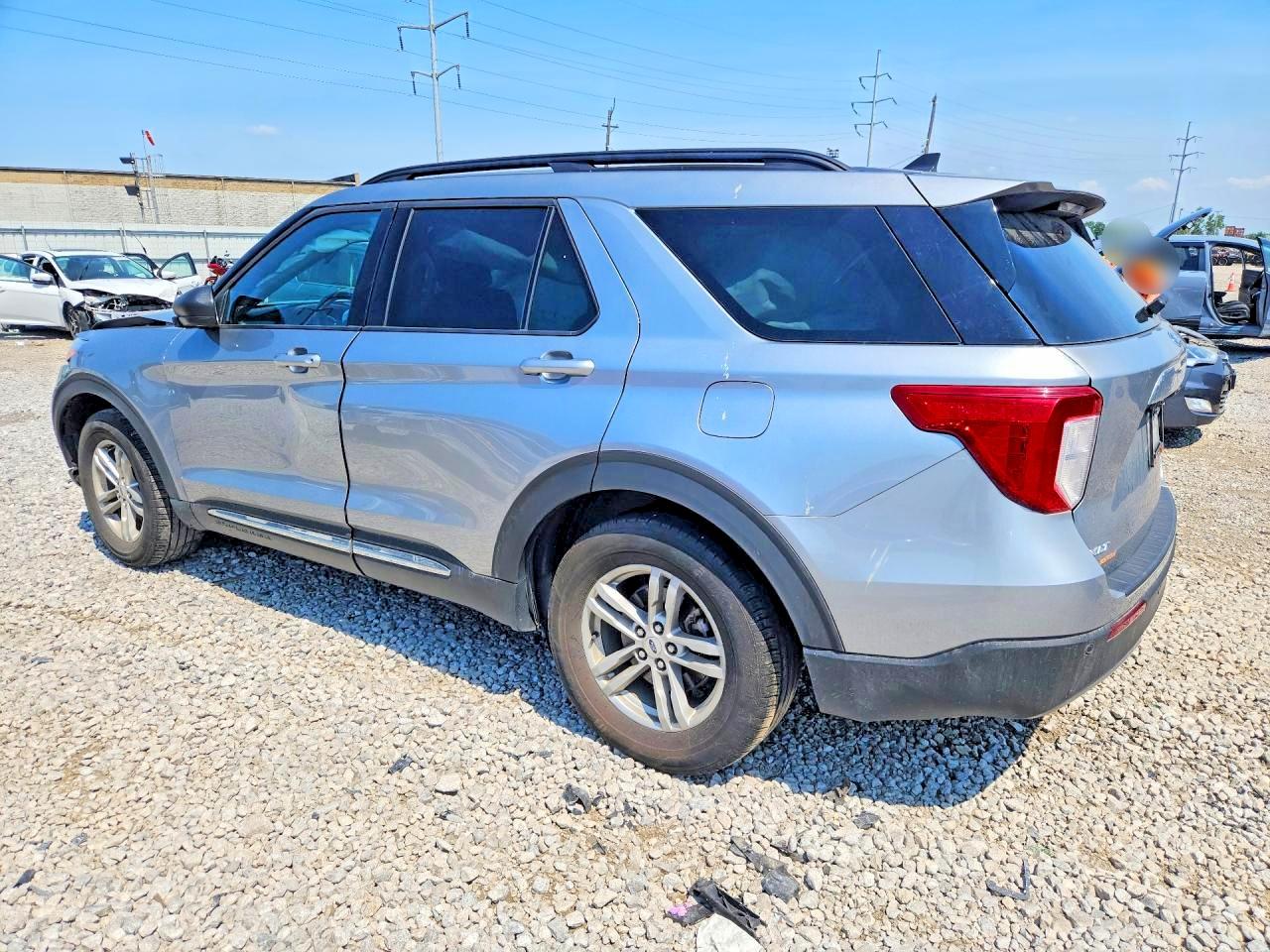 2024 Ford Explorer Xlt Silver vin: 1FMSK7DH0RGA03167