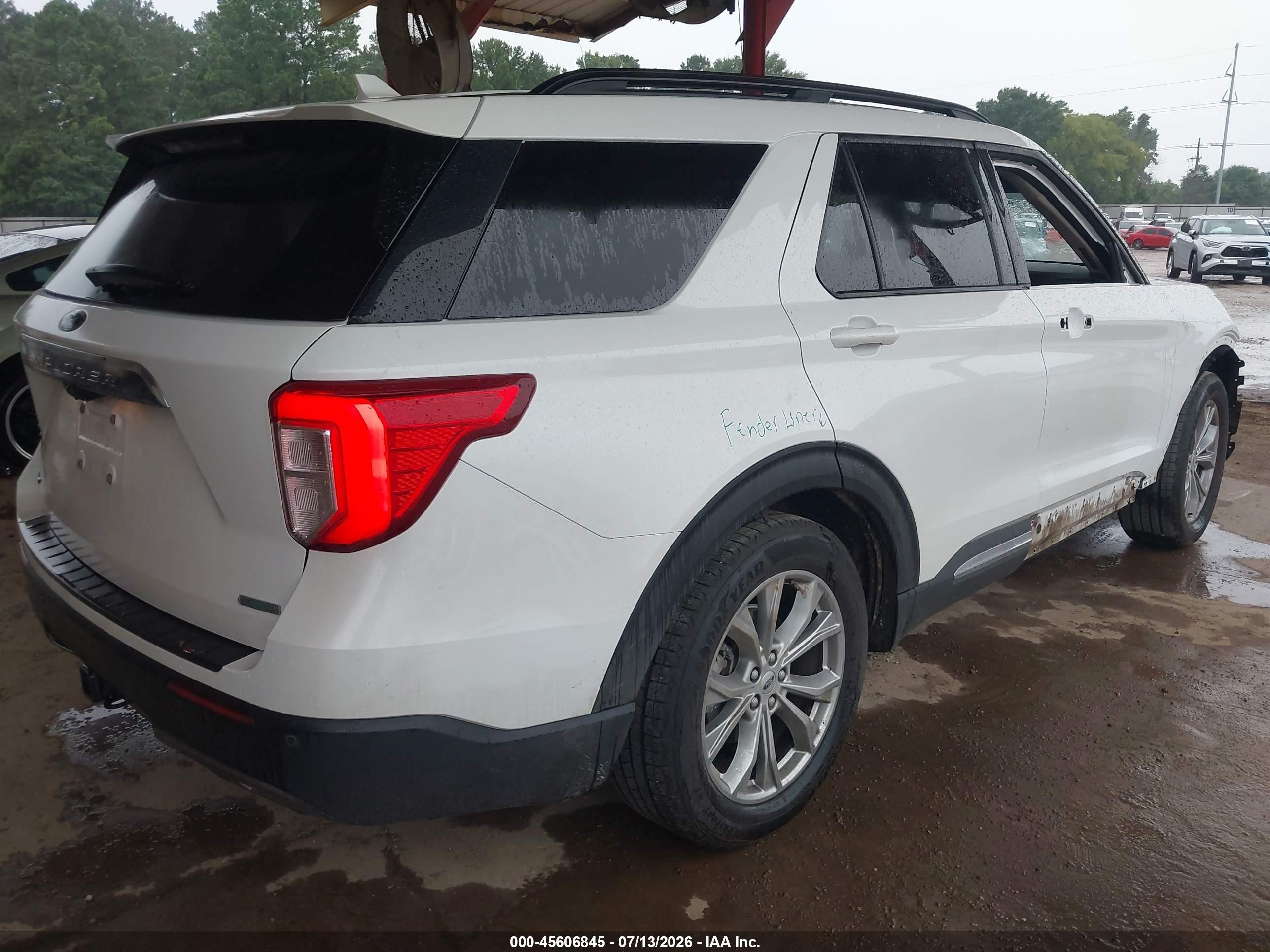 2020 Ford Explorer Xlt White vin: 1FMSK7DH1LGB63548