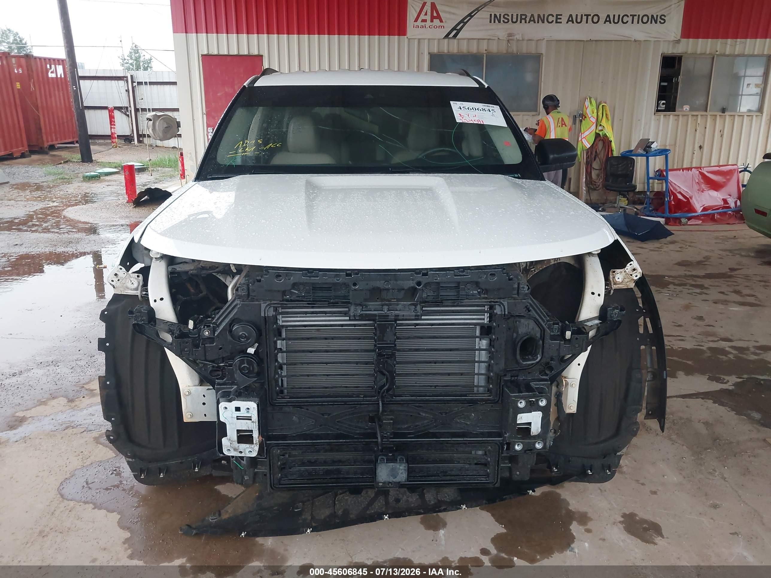 2020 Ford Explorer Xlt White vin: 1FMSK7DH1LGB63548