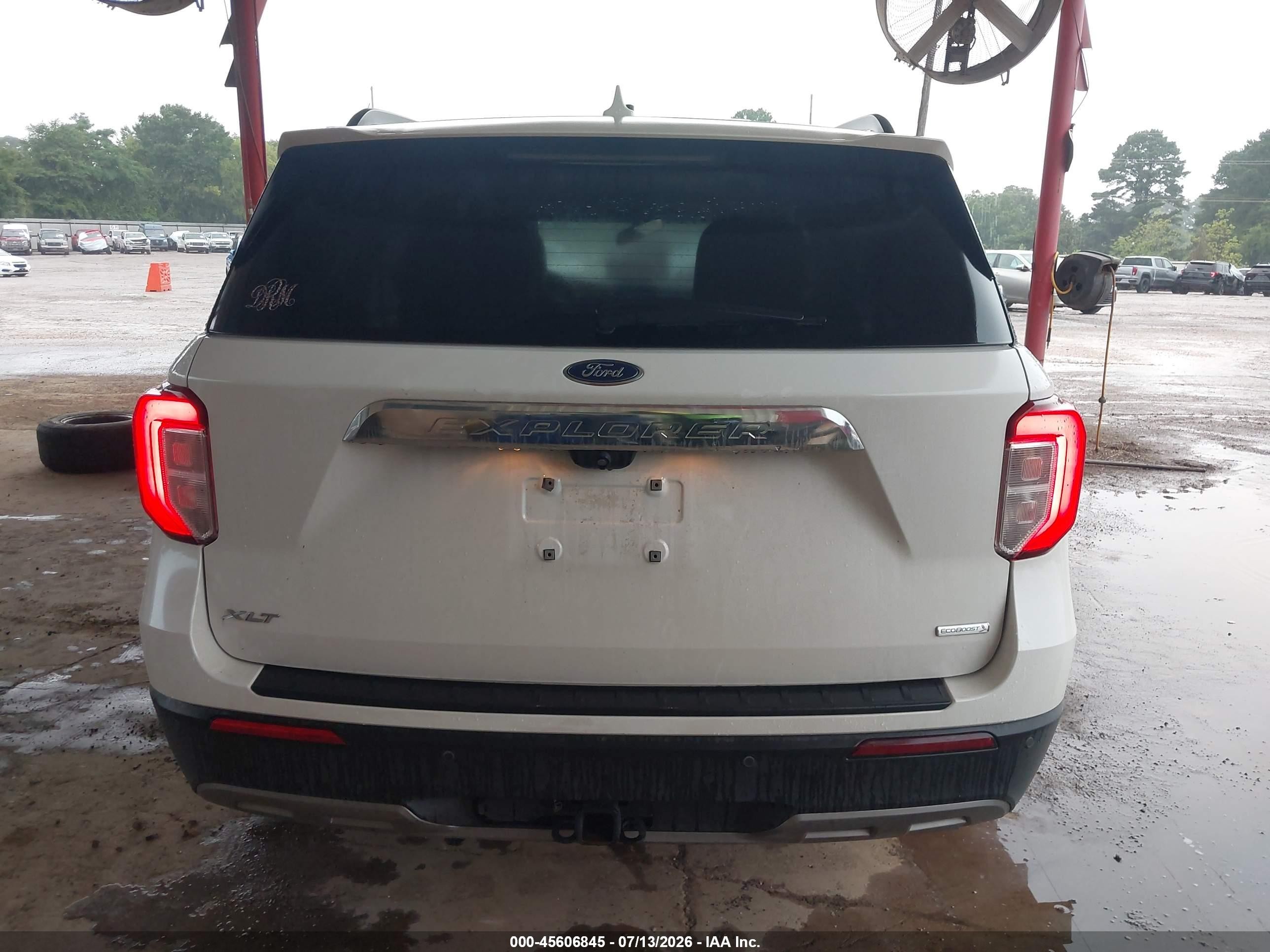 2020 Ford Explorer Xlt White vin: 1FMSK7DH1LGB63548