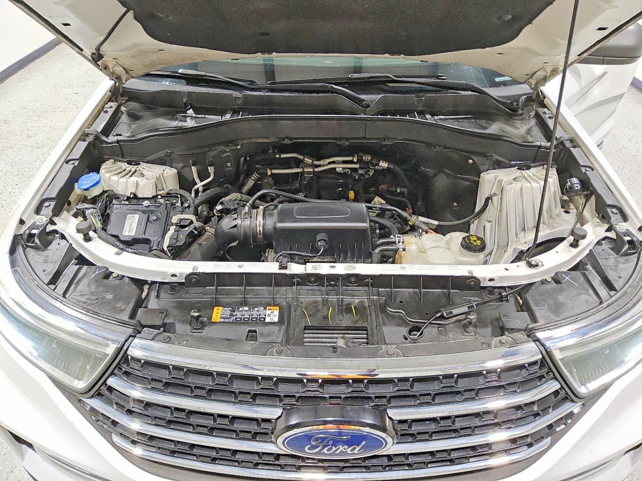 2021 Ford Explorer Xlt White vin: 1FMSK7DH1MGA12369