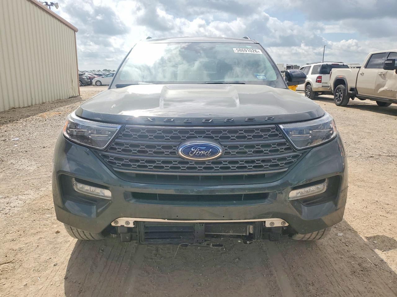 2024 Ford Explorer Xlt Черный vin: 1FMSK7DH1RGA38882