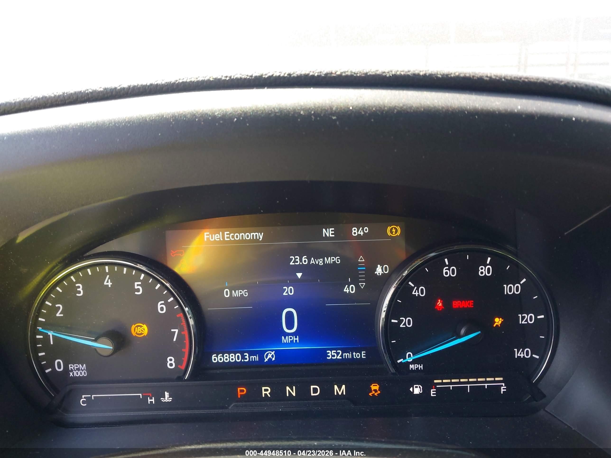 2020 Ford Explorer Xlt Серебряный vin: 1FMSK7DH2LGB19171