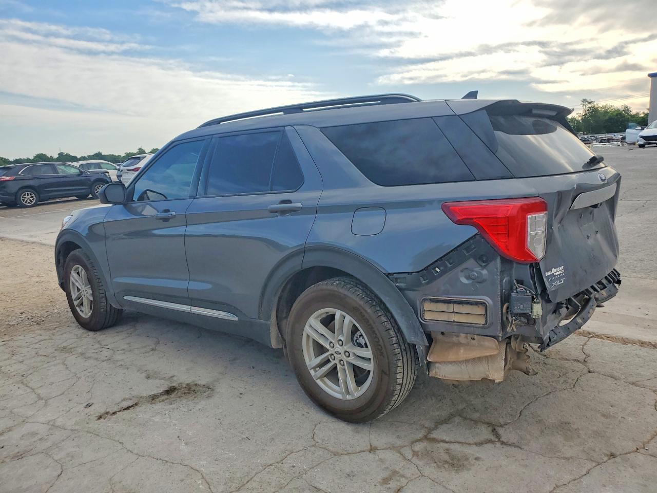 2021 Ford Explorer Xlt Gray vin: 1FMSK7DH3MGA50105