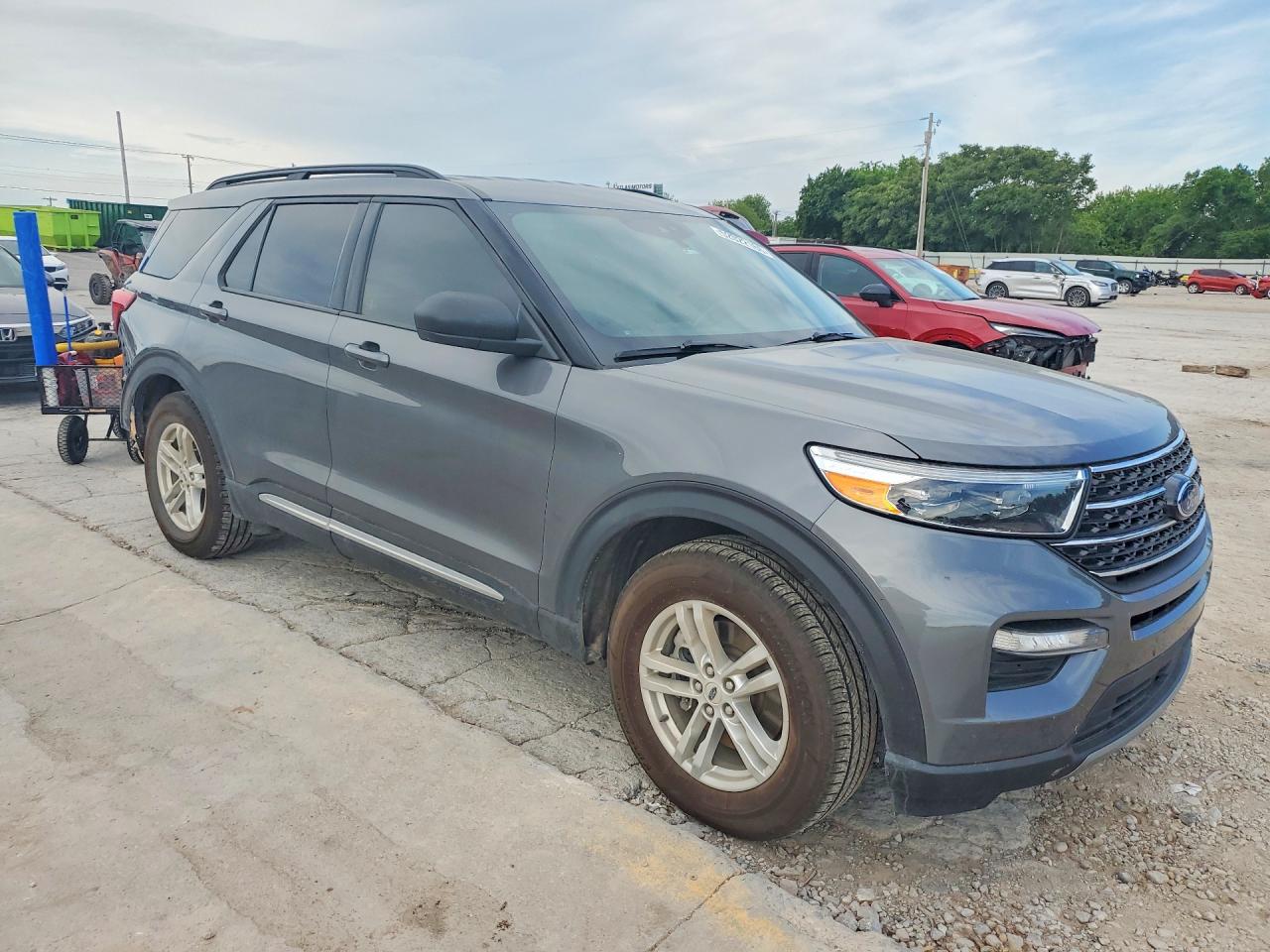 2021 Ford Explorer Xlt Gray vin: 1FMSK7DH3MGA50105