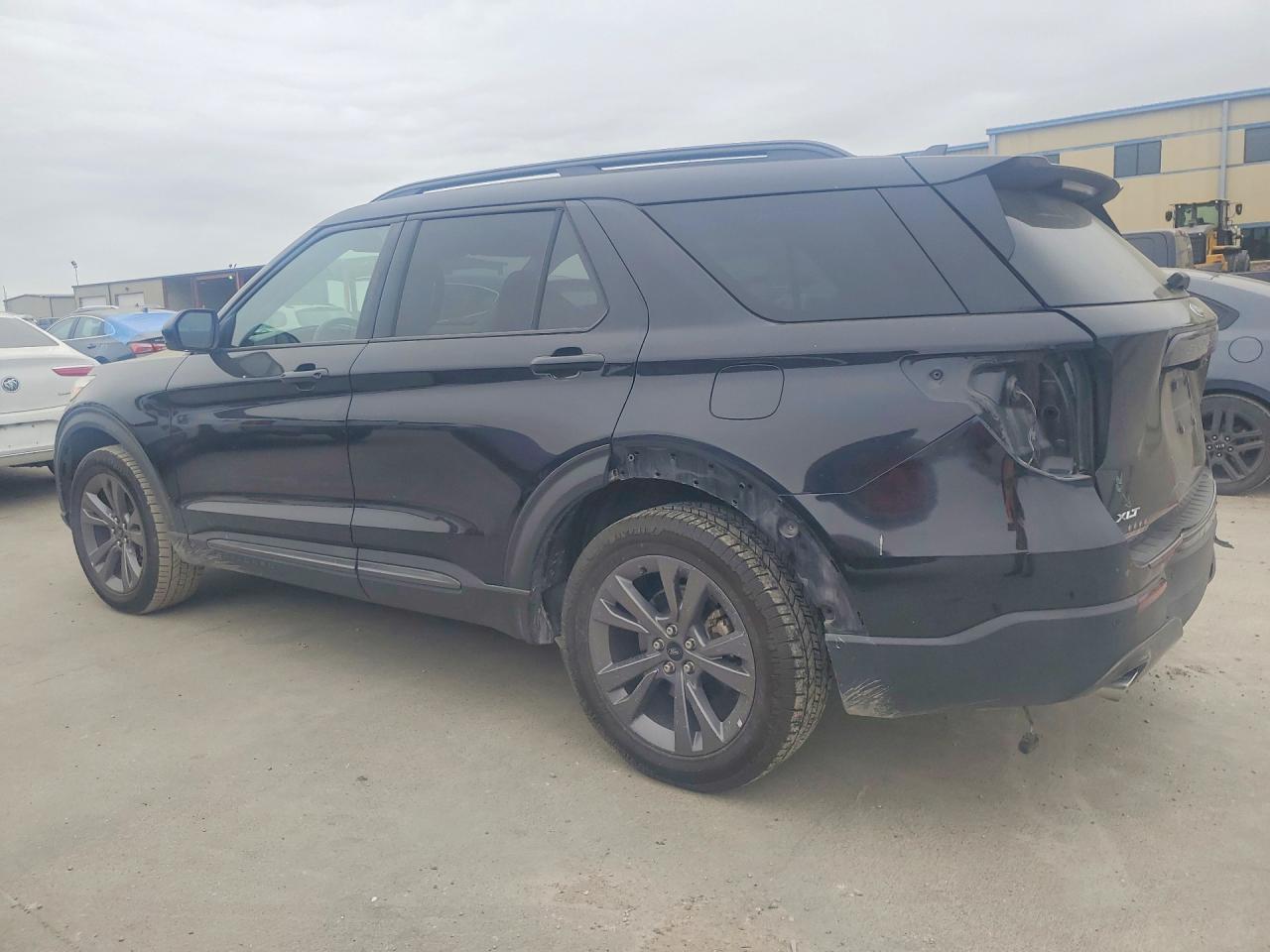 2022 Ford Explorer Xlt Black vin: 1FMSK7DH3NGB42364