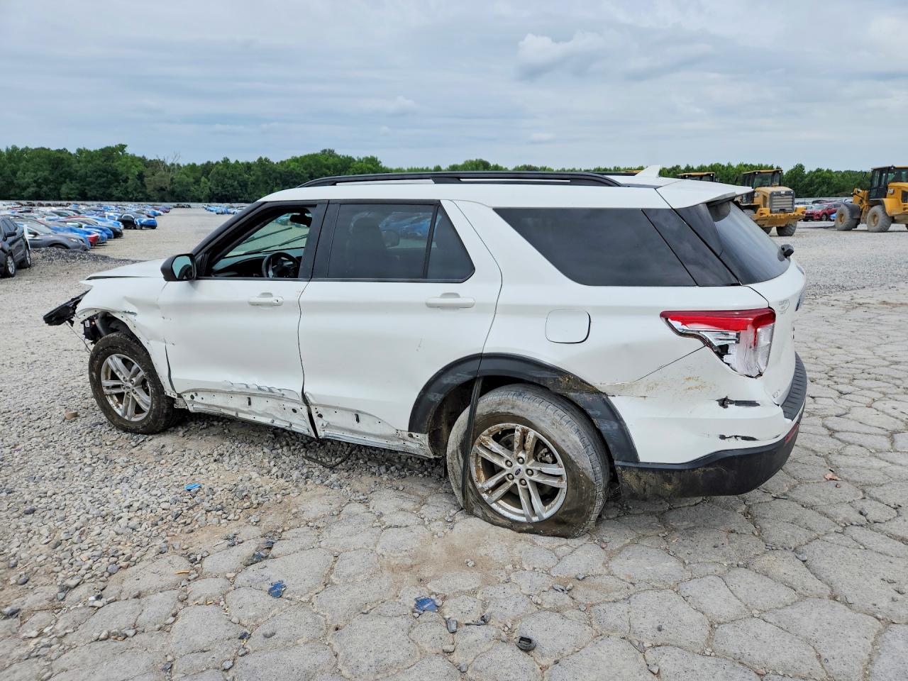 2023 Ford Explorer Xlt White vin: 1FMSK7DH3PGA88017