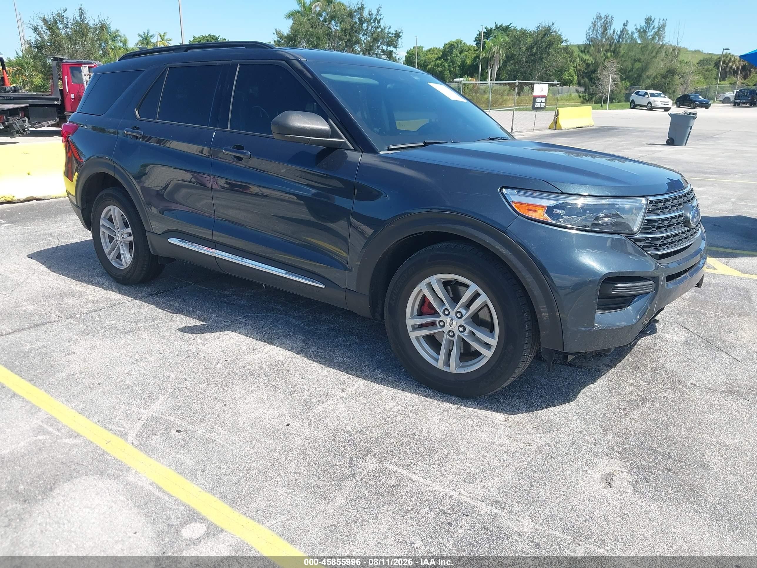 2023 Ford Explorer Xlt Gray vin: 1FMSK7DH3PGA98417