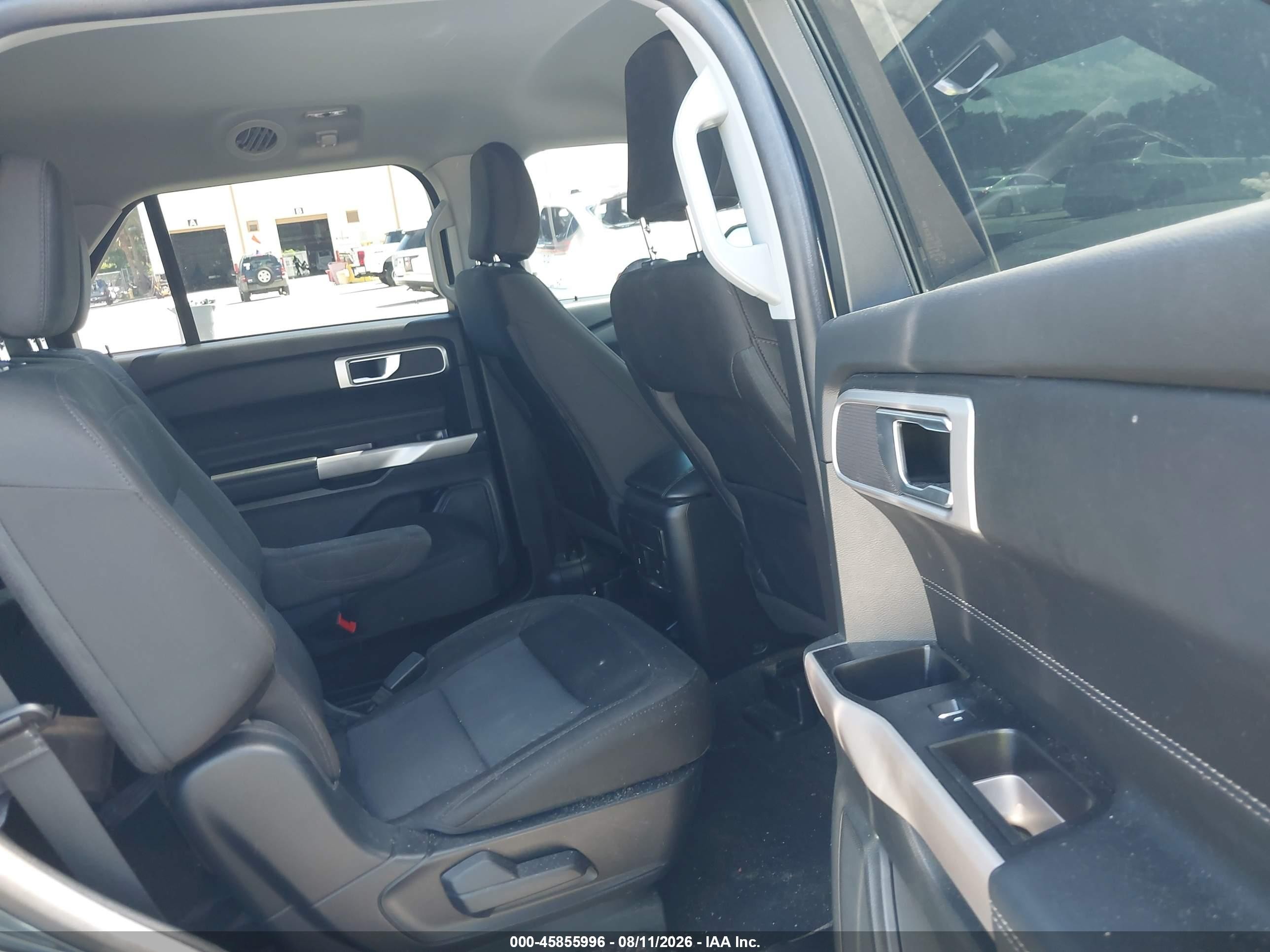 2023 Ford Explorer Xlt Gray vin: 1FMSK7DH3PGA98417