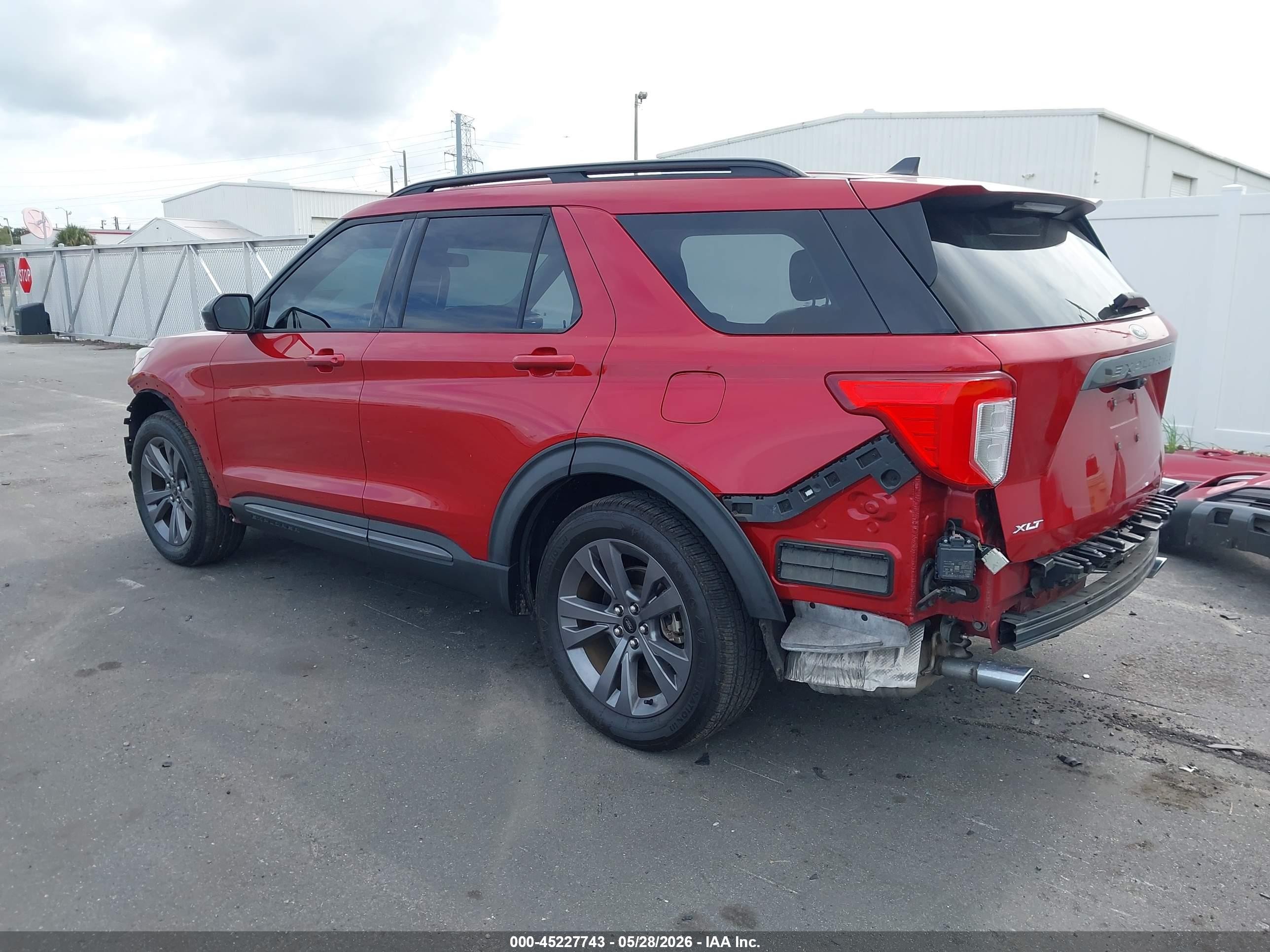 2022 Ford Explorer Xlt Red vin: 1FMSK7DH4NGA73331