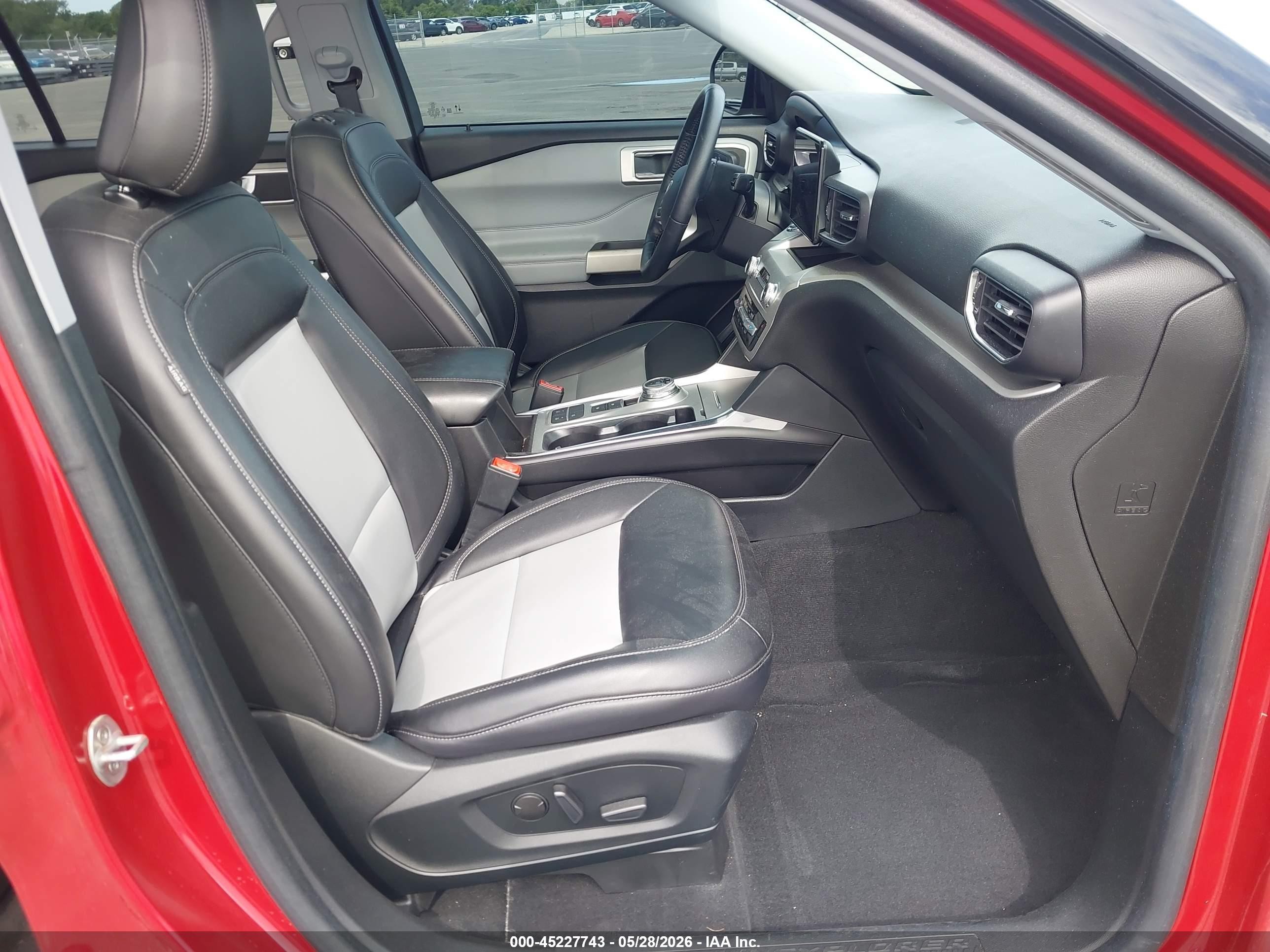 2022 Ford Explorer Xlt Red vin: 1FMSK7DH4NGA73331