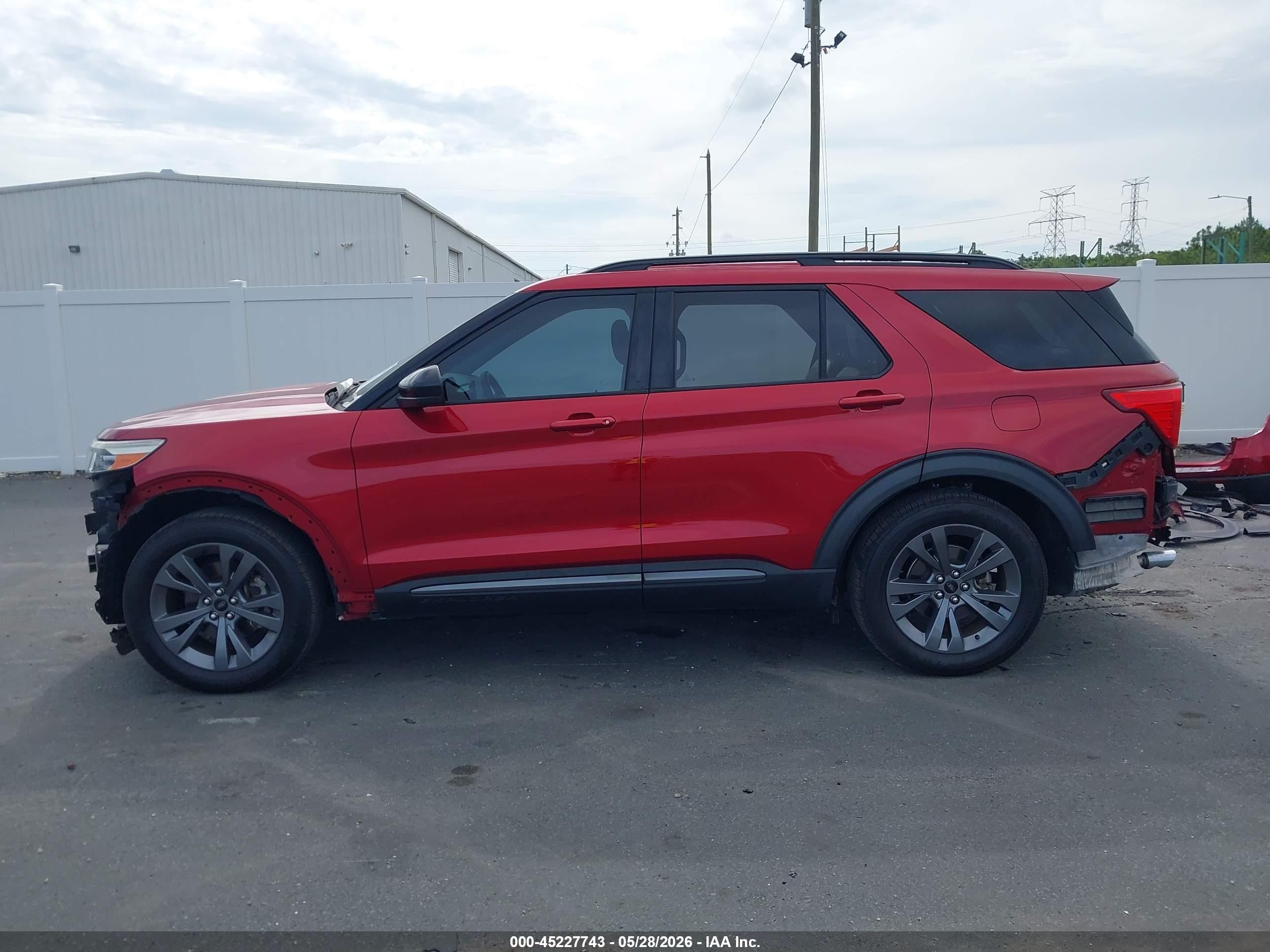 2022 Ford Explorer Xlt Red vin: 1FMSK7DH4NGA73331