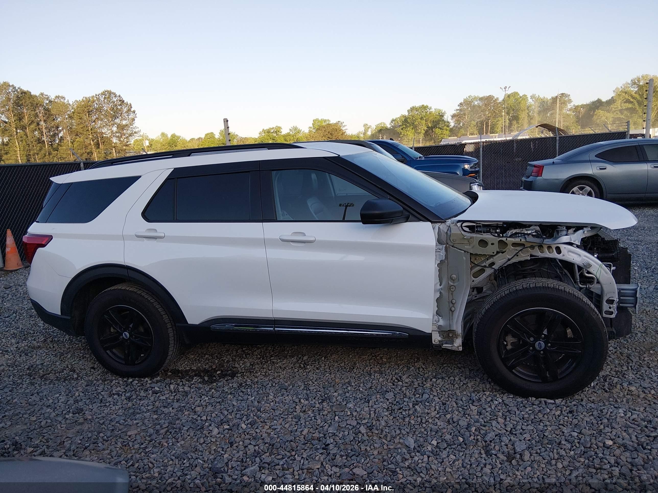 2023 Ford Explorer Xlt White vin: 1FMSK7DH4PGA50019