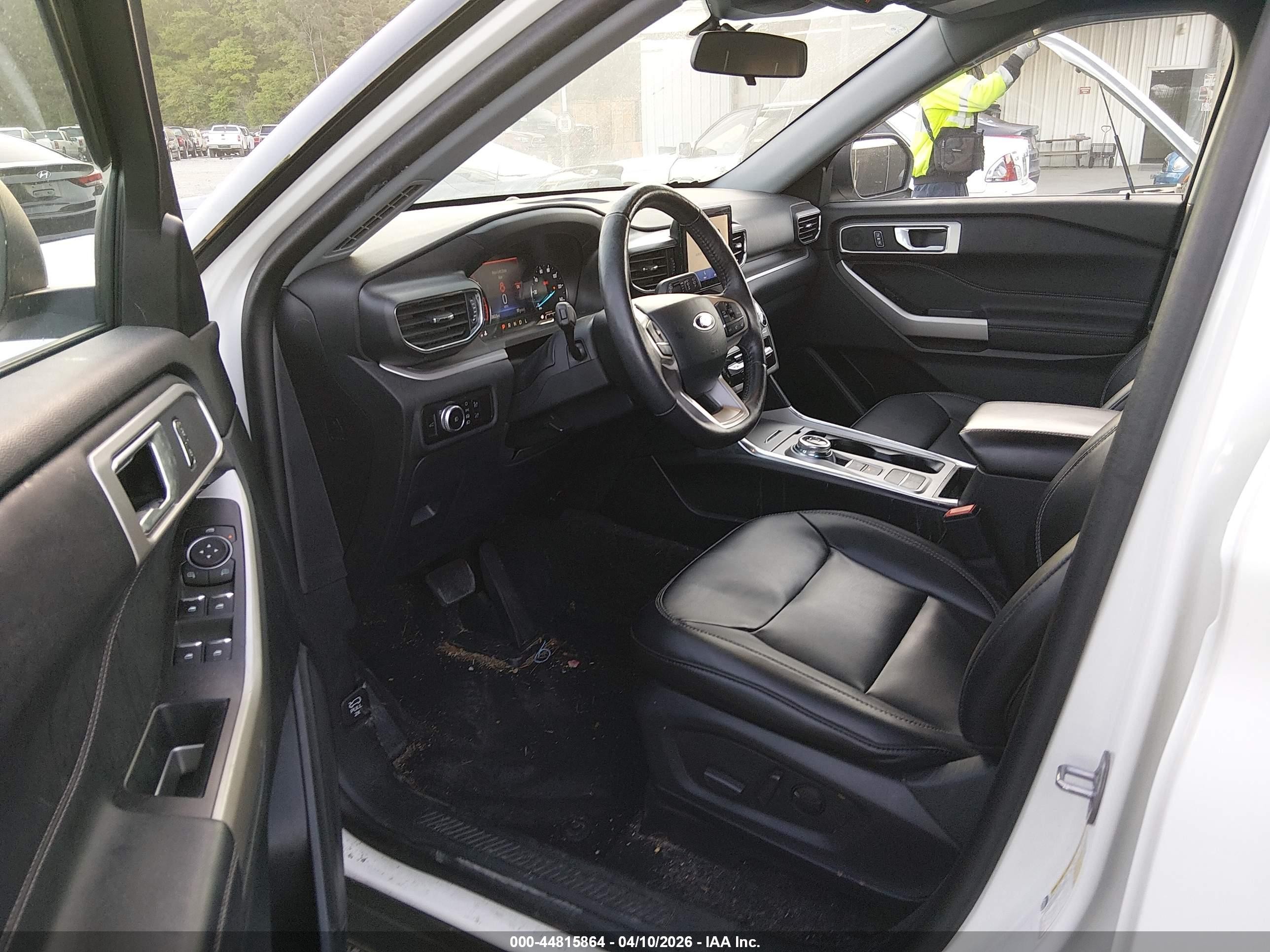2023 Ford Explorer Xlt White vin: 1FMSK7DH4PGA50019