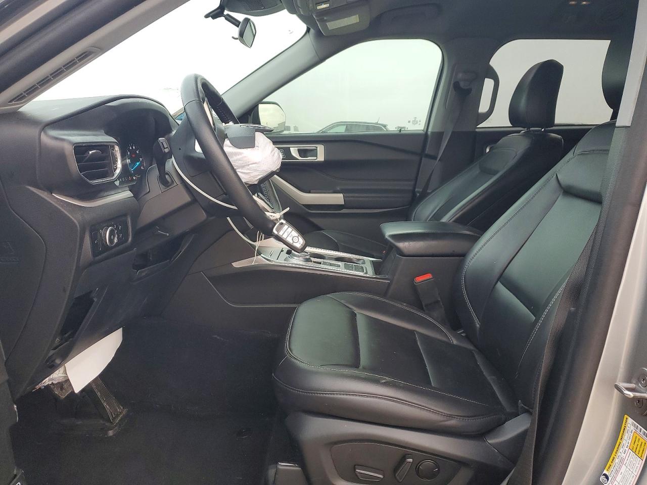 2023 Ford Explorer X Silver vin: 1FMSK7DH4PGC25448