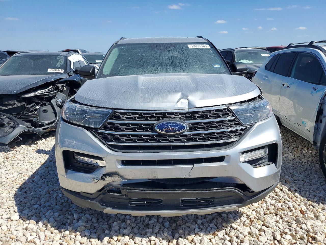 2023 Ford Explorer X Silver vin: 1FMSK7DH4PGC25448