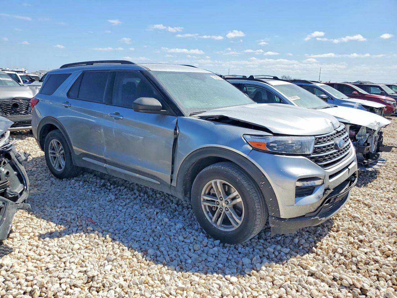2023 Ford Explorer X Silver vin: 1FMSK7DH4PGC25448