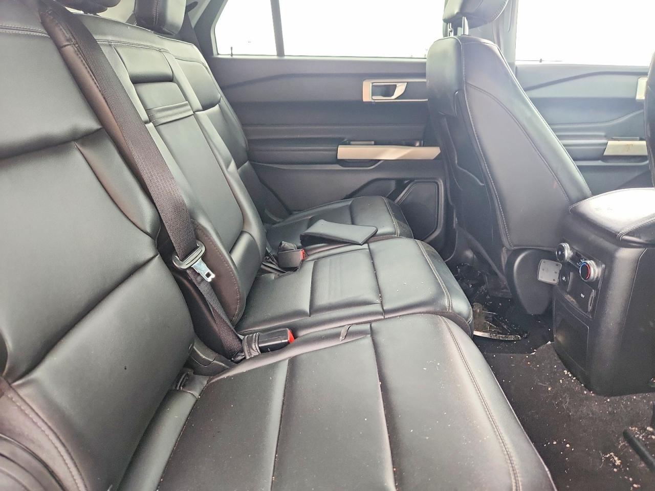 2023 Ford Explorer Xlt Black vin: 1FMSK7DH6PGA59577