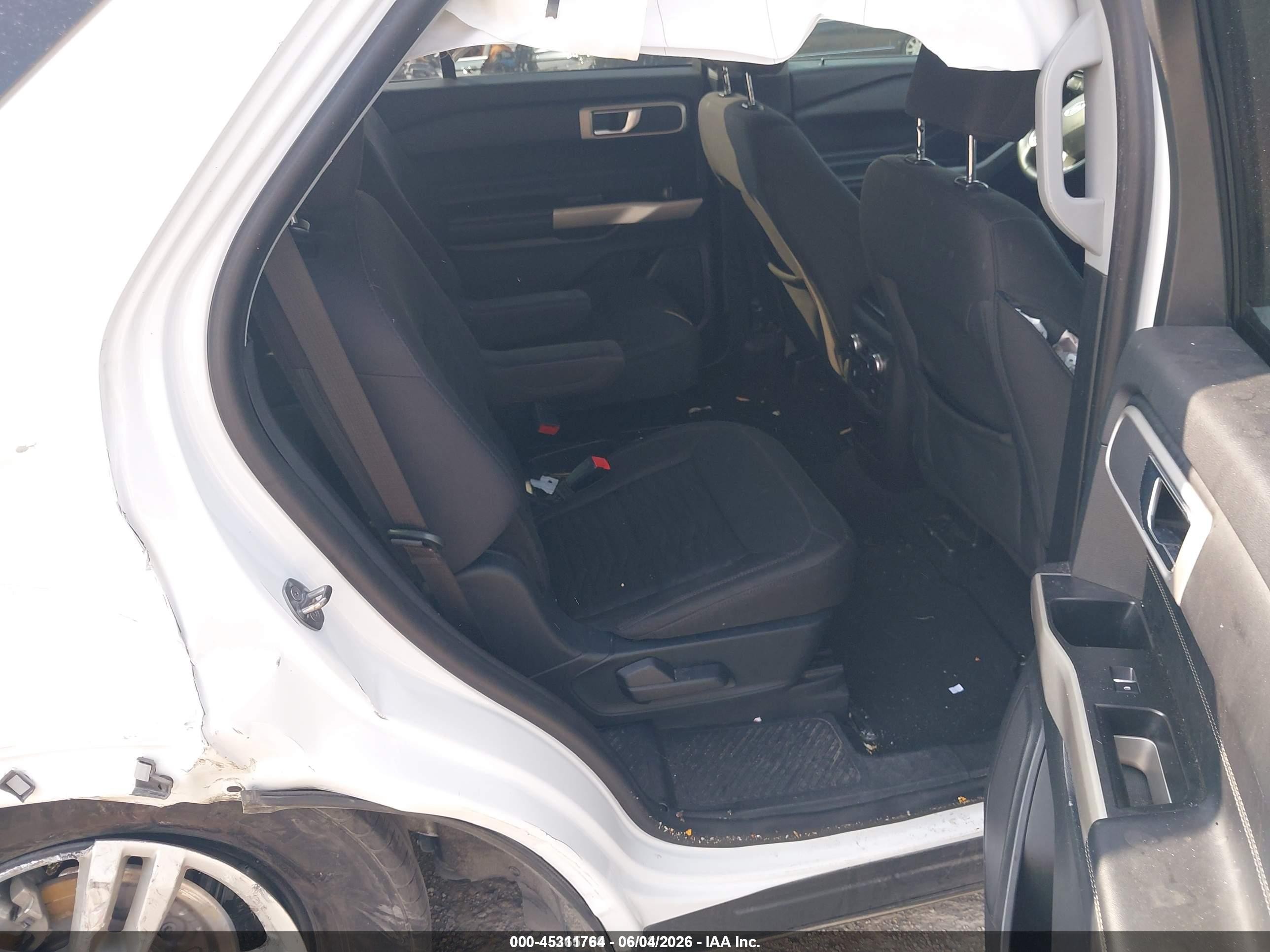 2021 Ford Explorer Xlt White vin: 1FMSK7DH7MGA52245