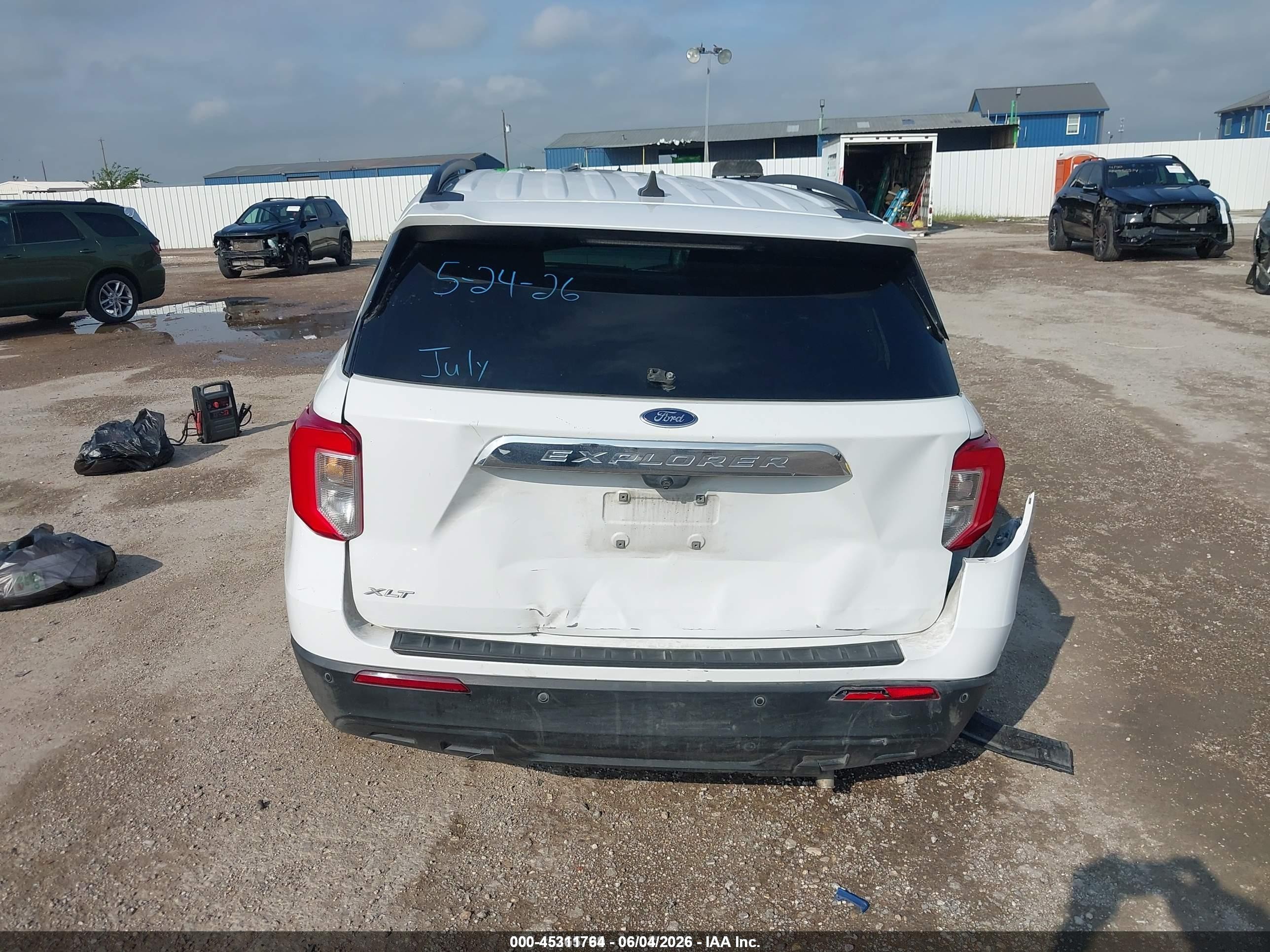 2021 Ford Explorer Xlt White vin: 1FMSK7DH7MGA52245