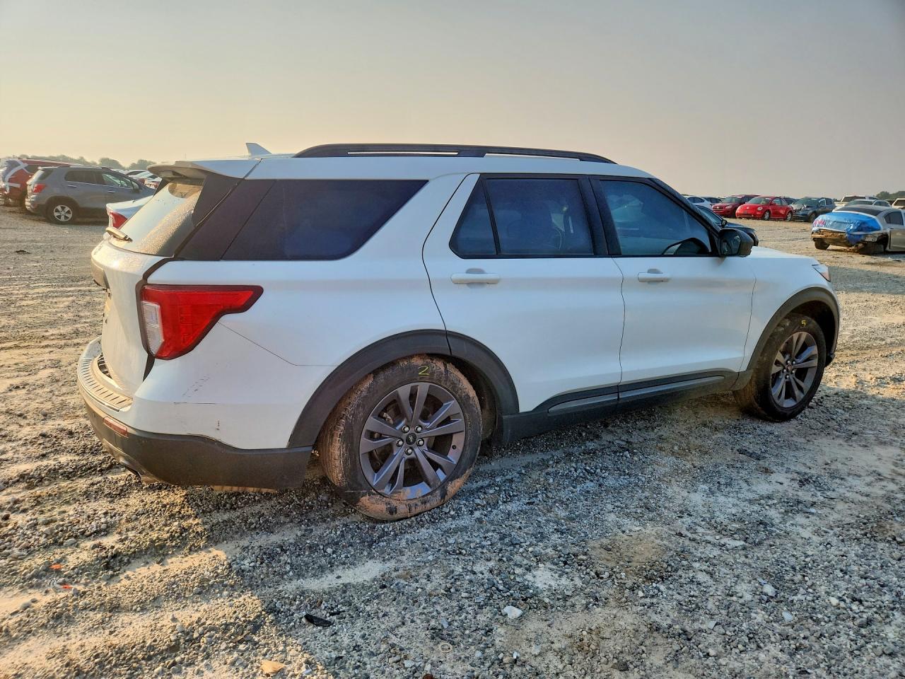 2021 Ford Explorer Xlt Белый vin: 1FMSK7DH8MGA55896