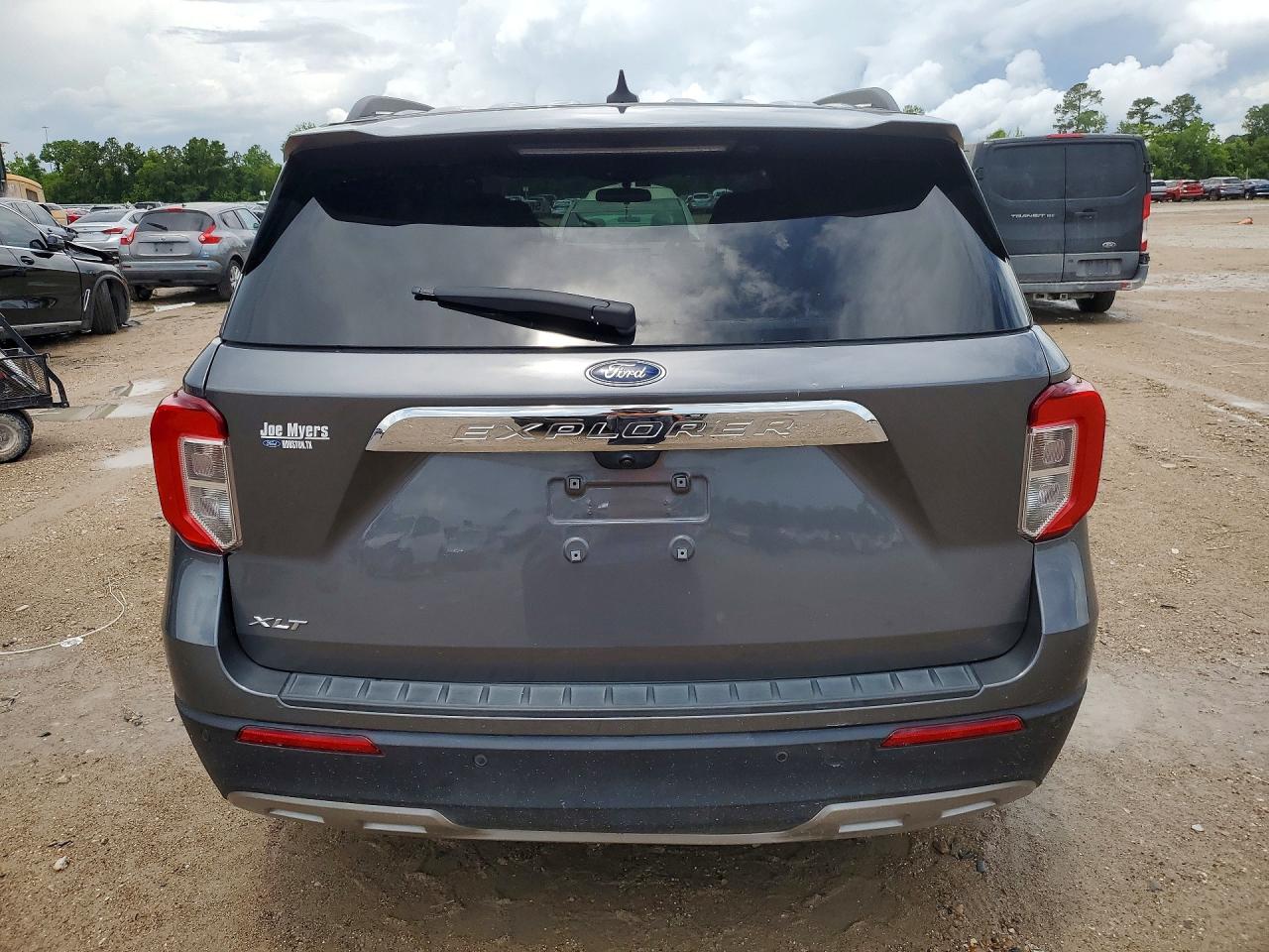 2023 Ford Explorer Xlt Silver vin: 1FMSK7DH8PGB30567