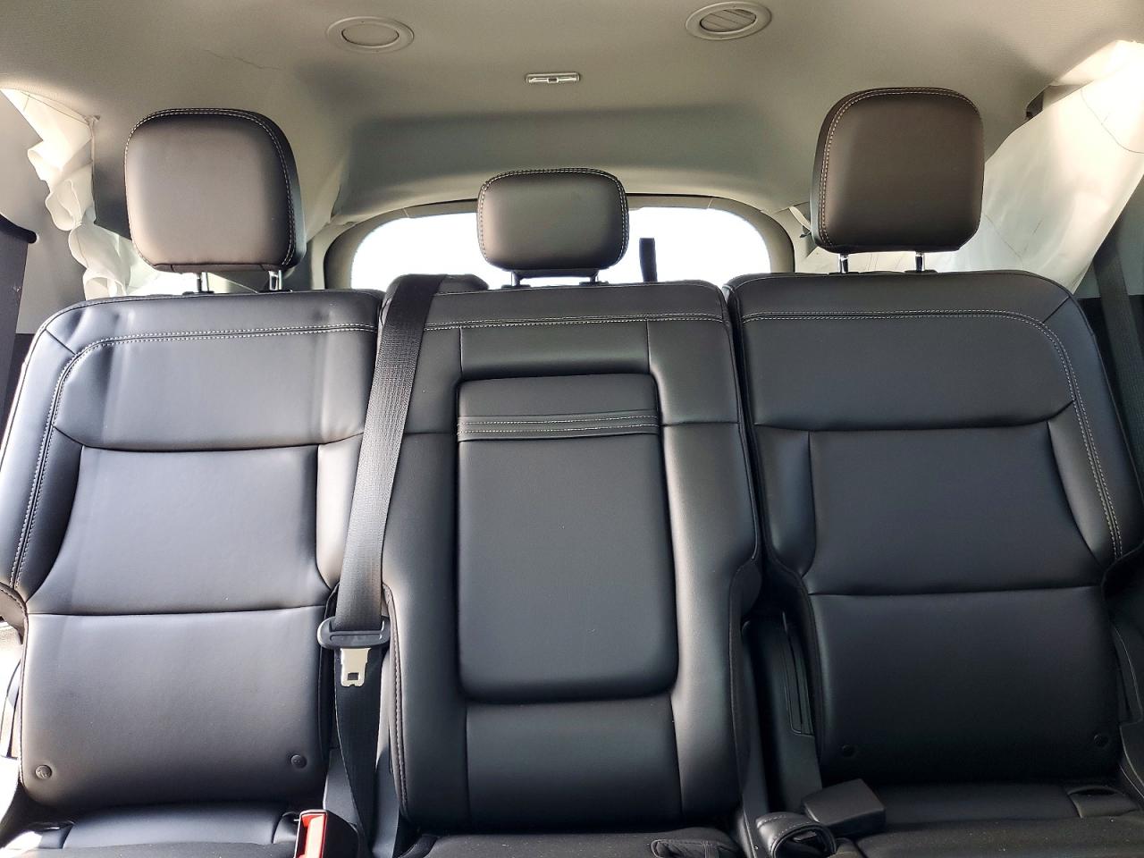 2024 Ford Explorer Xlt Gray vin: 1FMSK7DH9RGA43683