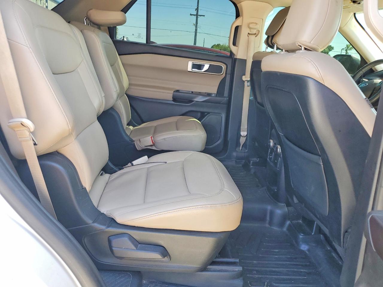 2020 Ford Explorer Xlt White vin: 1FMSK7DHXLGA34899