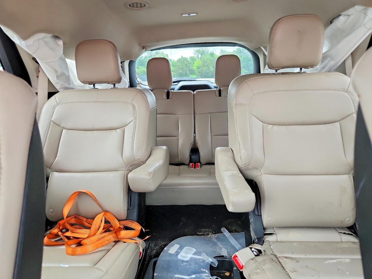 2020 Ford Explorer Xlt Red vin: 1FMSK7DHXLGA80068