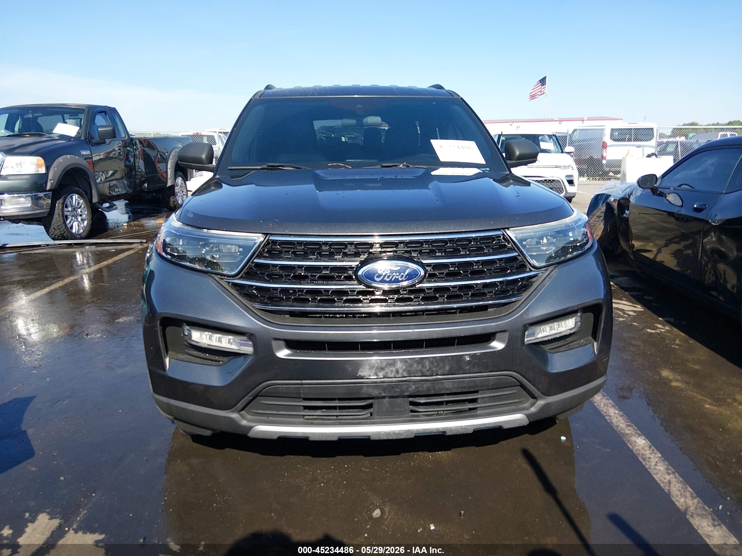 2020 Ford Explorer Xlt Серый vin: 1FMSK7DHXLGA88607