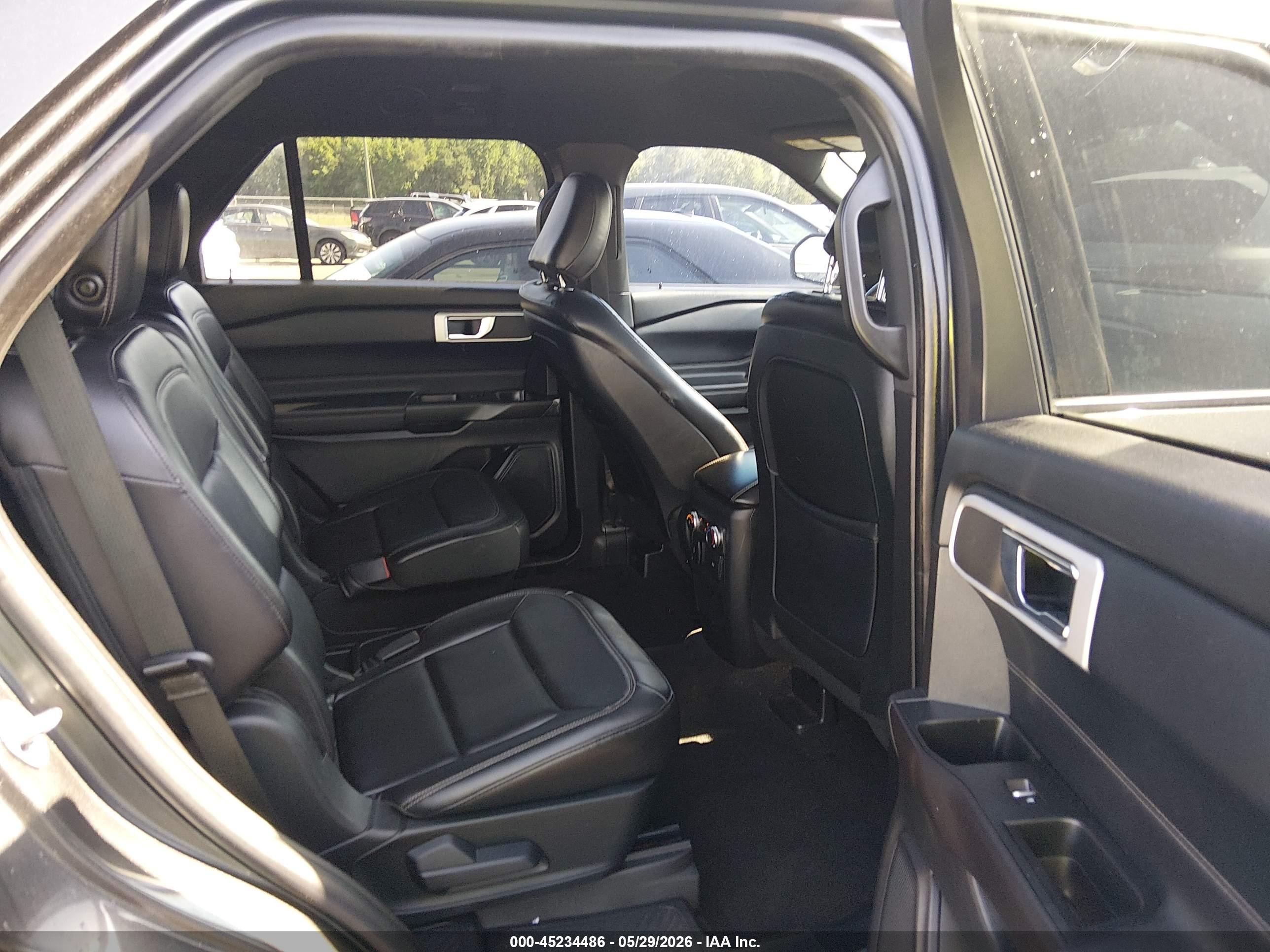 2020 Ford Explorer Xlt Серый vin: 1FMSK7DHXLGA88607