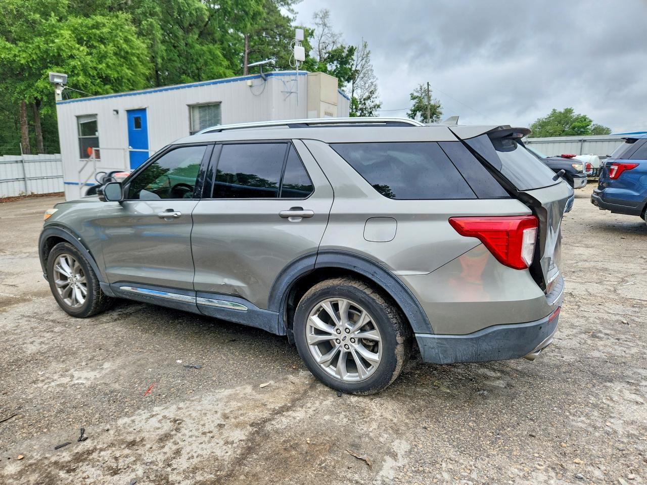 2020 Ford Explorer Limited Green vin: 1FMSK7FH0LGA09975