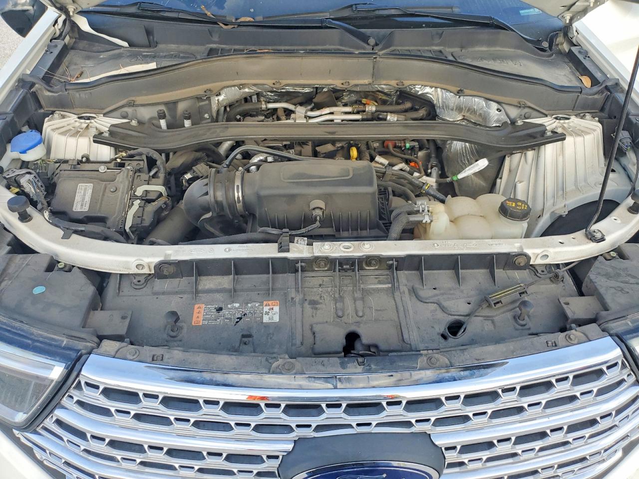 2020 Ford Explorer Limited White vin: 1FMSK7FH3LGA14622