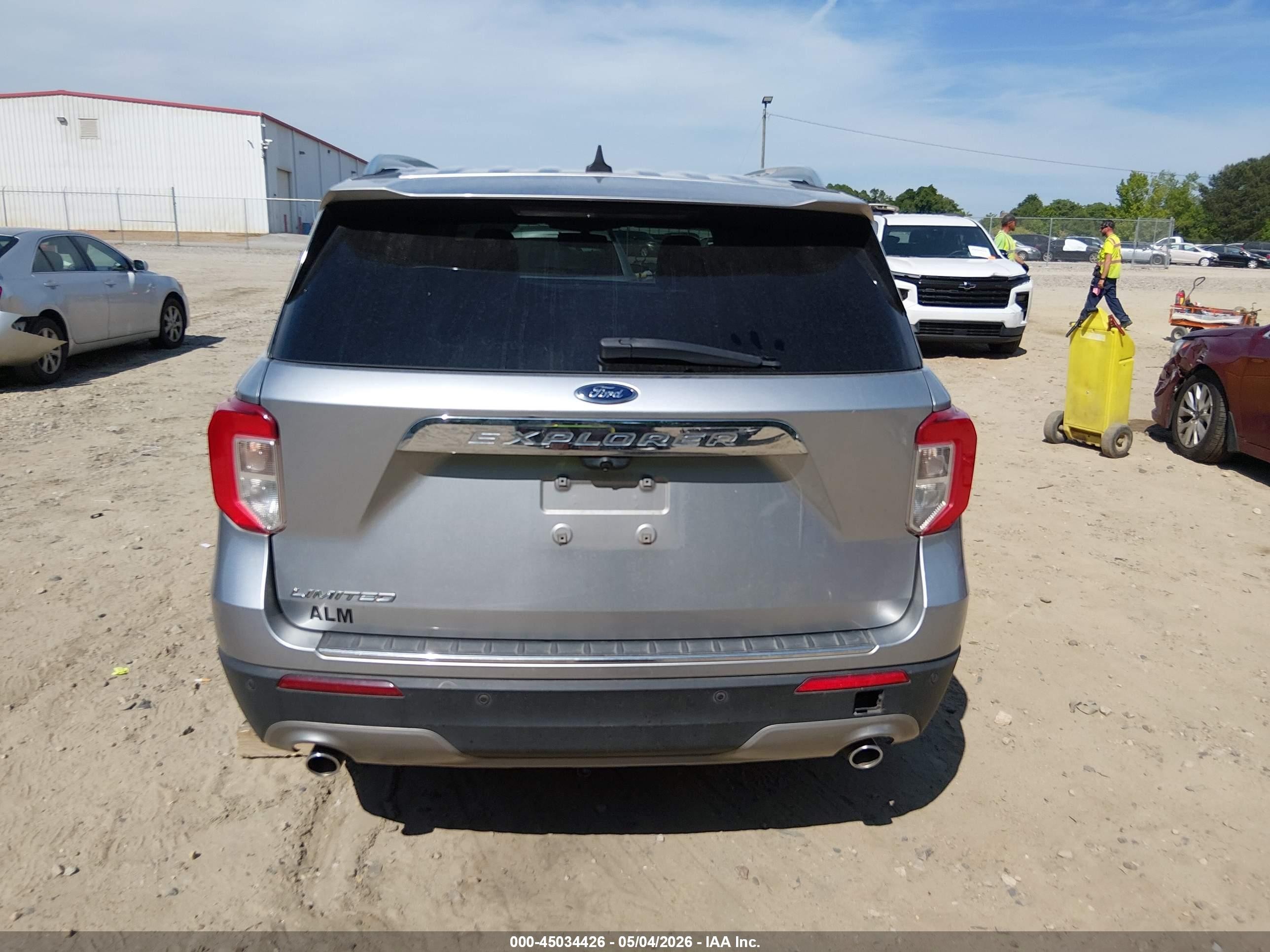 2021 Ford Explorer Limited Серебряный vin: 1FMSK7FH8MGB34000