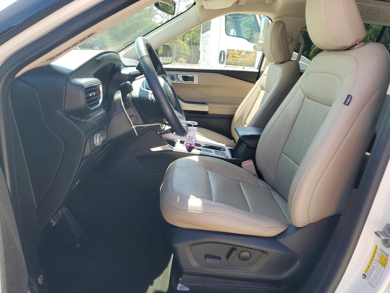2022 Ford Explorer Limited White vin: 1FMSK7FH8NGB77396