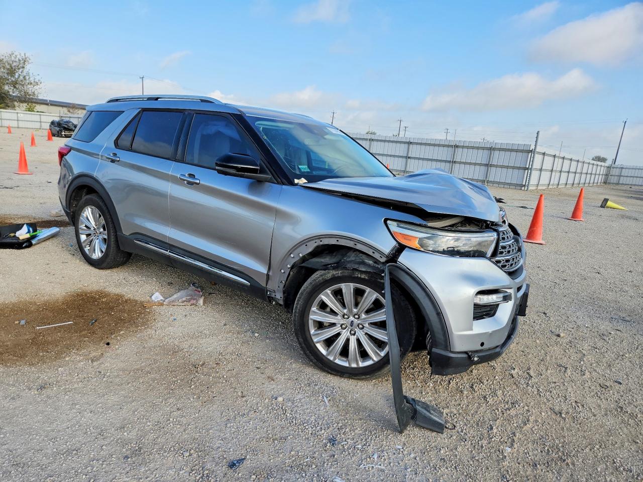 2020 Ford Explorer Limited Silver vin: 1FMSK7FH9LGA26743