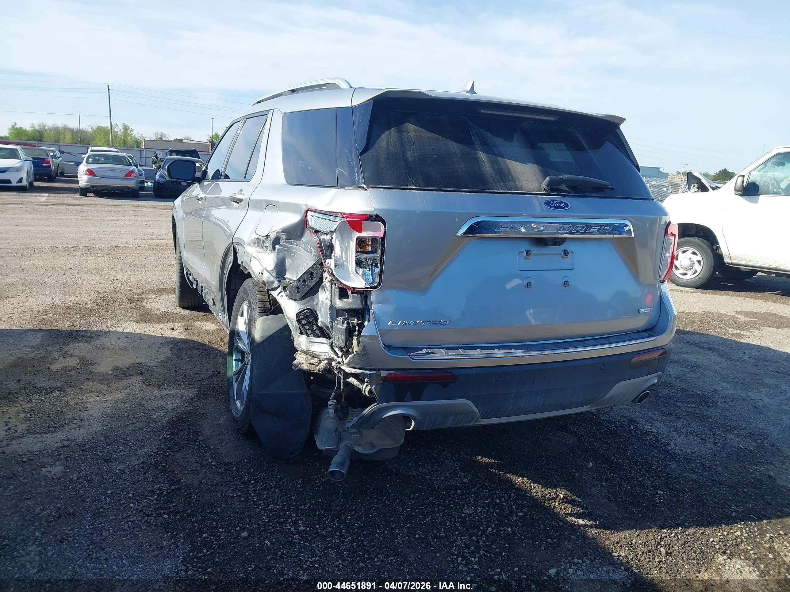 2020 Ford Explorer Limited Silver vin: 1FMSK7FH9LGB68221