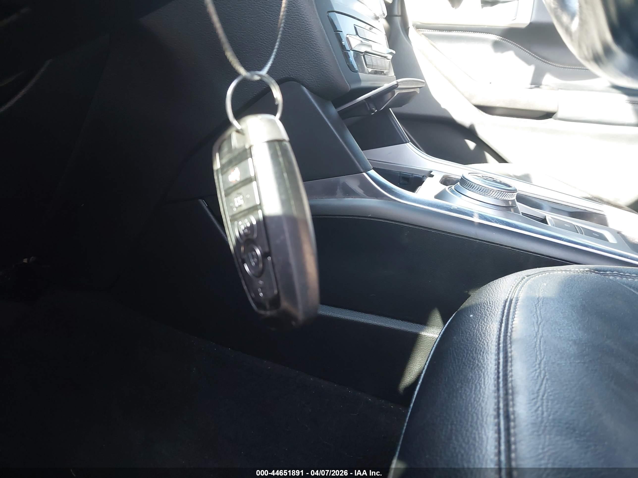 2020 Ford Explorer Limited Silver vin: 1FMSK7FH9LGB68221
