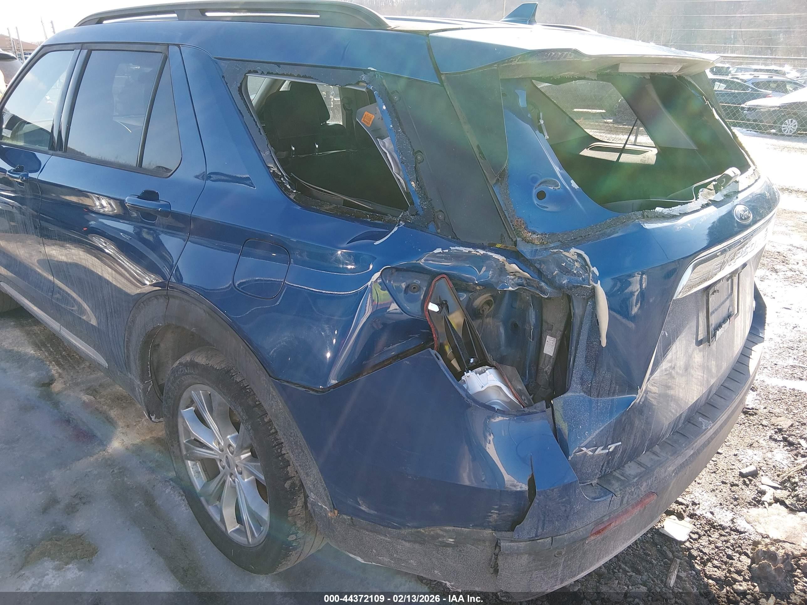 2020 Ford Explorer Xlt Blue vin: 1FMSK8DH1LGC77748