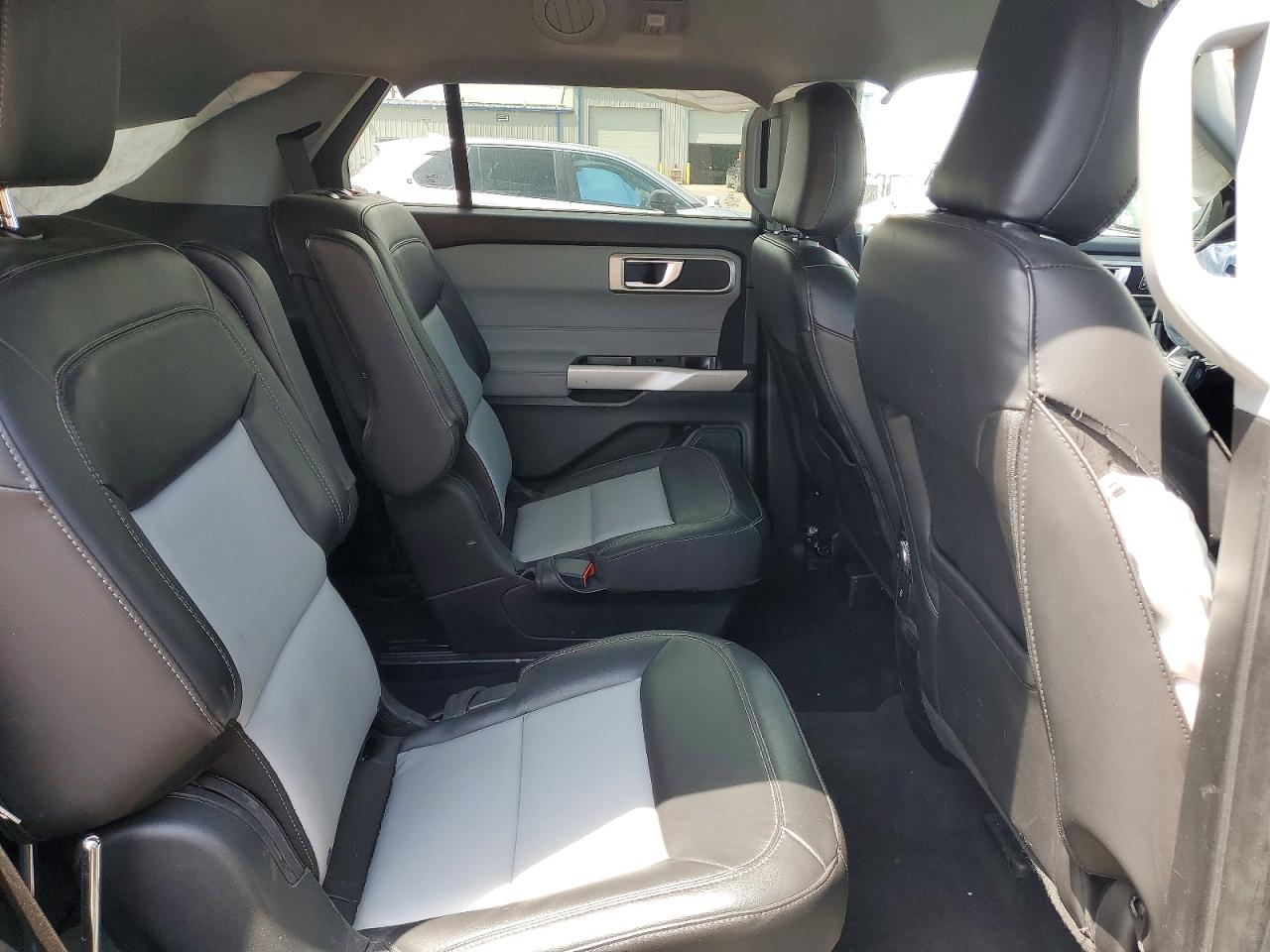 2022 Ford Explorer Xlt Gray vin: 1FMSK8DH2NGC41473