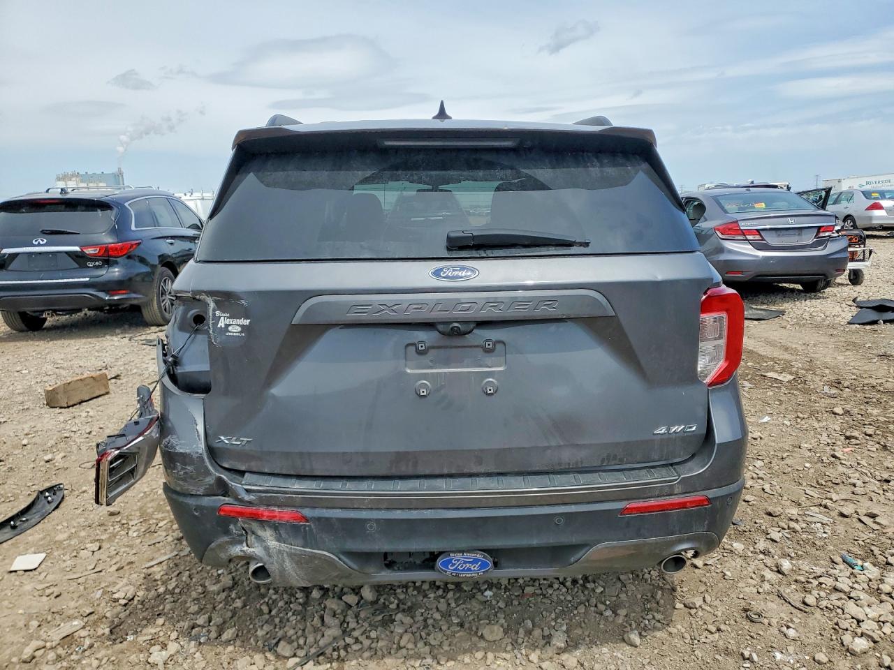 2022 Ford Explorer Xlt Gray vin: 1FMSK8DH2NGC41473