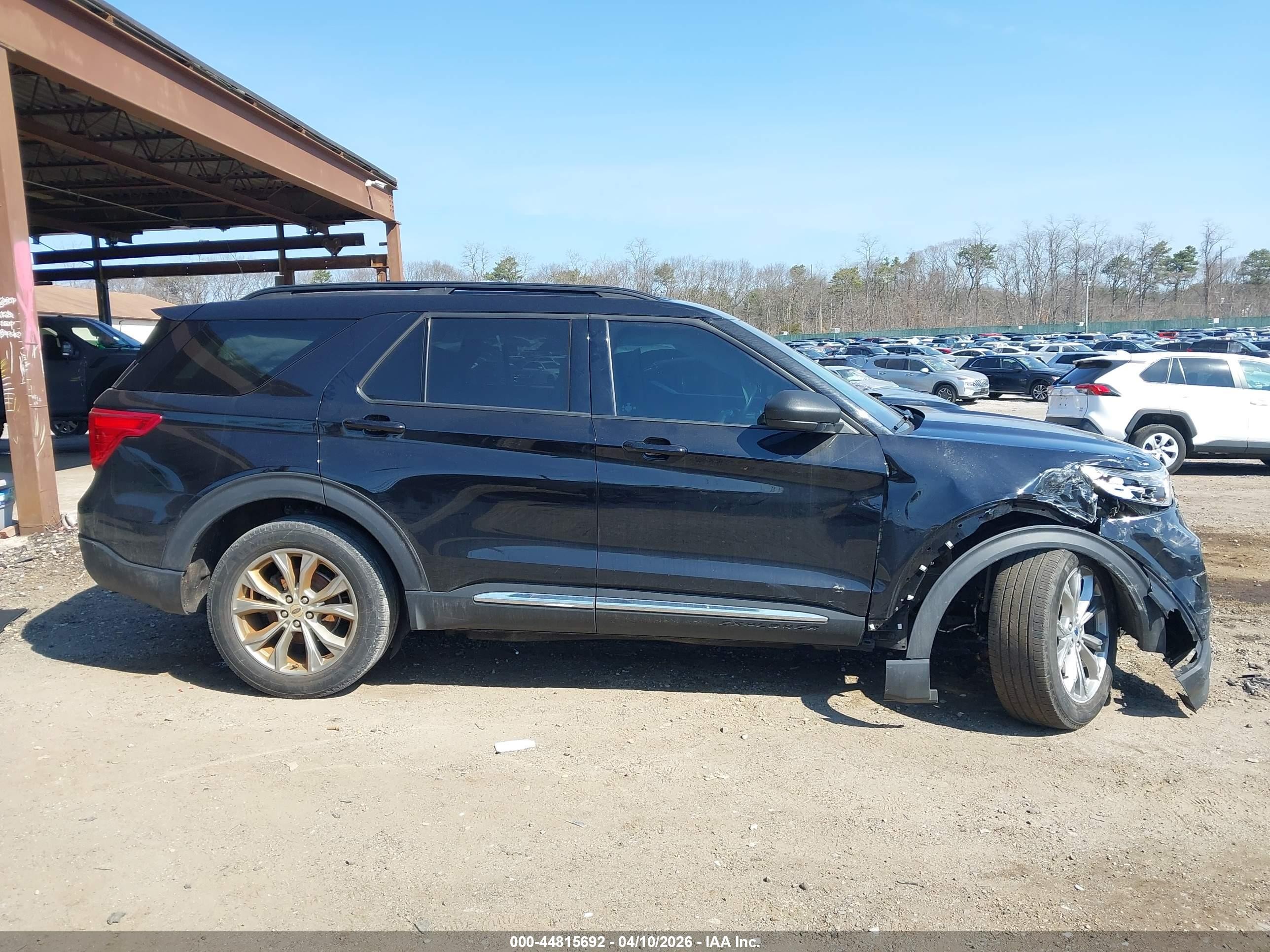 2023 Ford Explorer Xlt Black vin: 1FMSK8DH2PGB76756