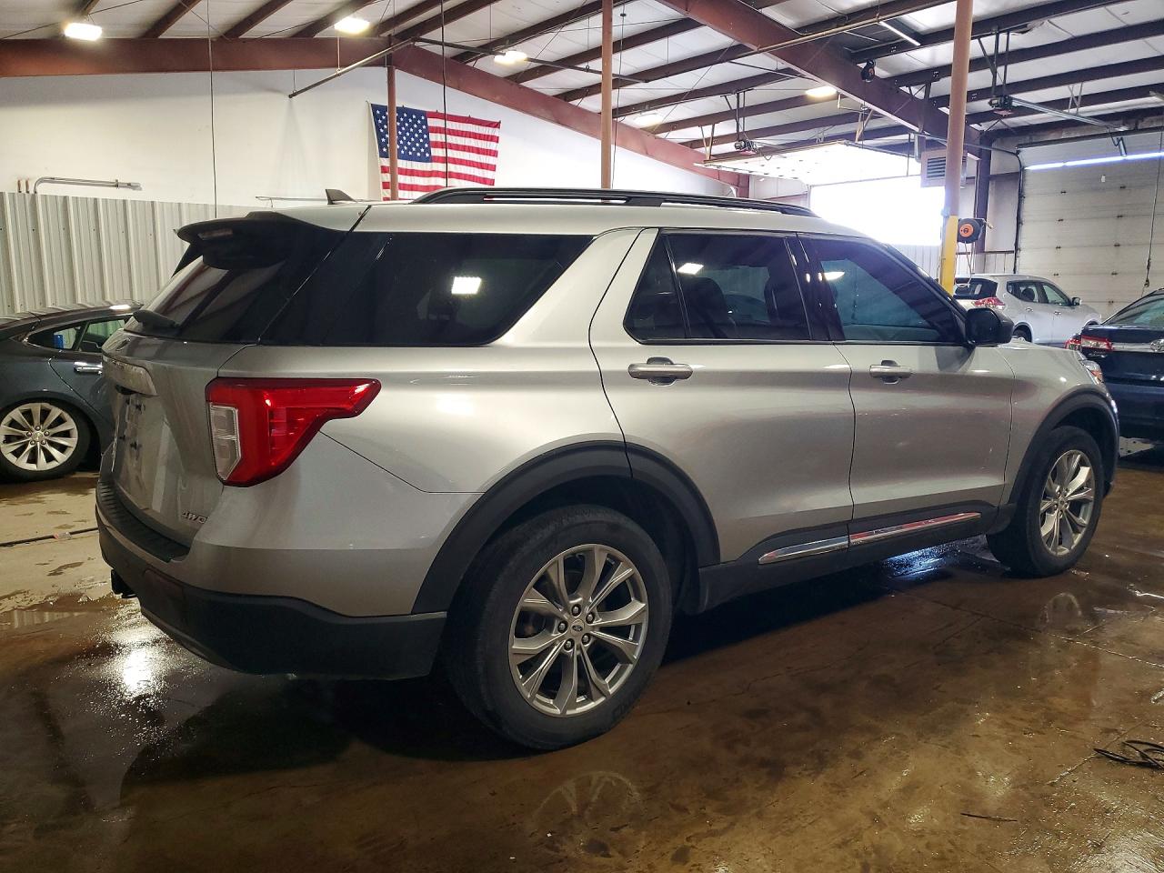 2023 Ford Explorer Xlt Silver vin: 1FMSK8DH2PGB79866