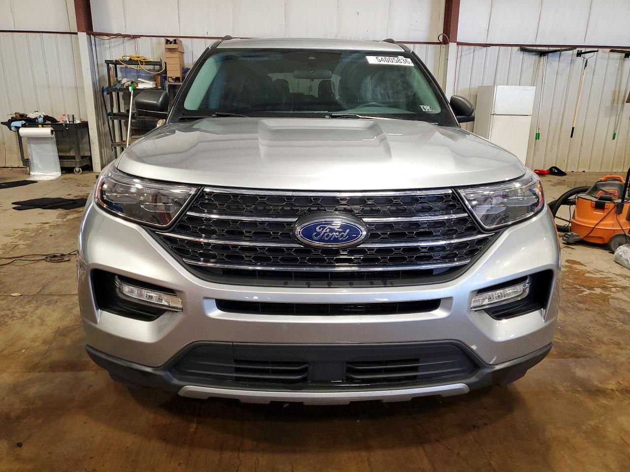 2023 Ford Explorer Xlt Silver vin: 1FMSK8DH2PGB79866
