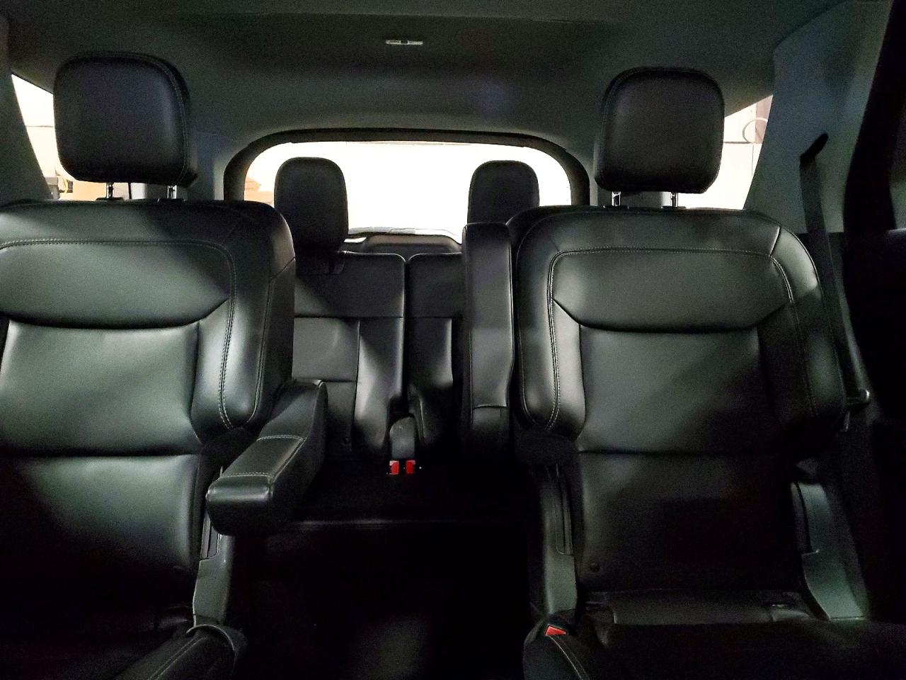 2023 Ford Explorer Xlt Silver vin: 1FMSK8DH2PGB79866