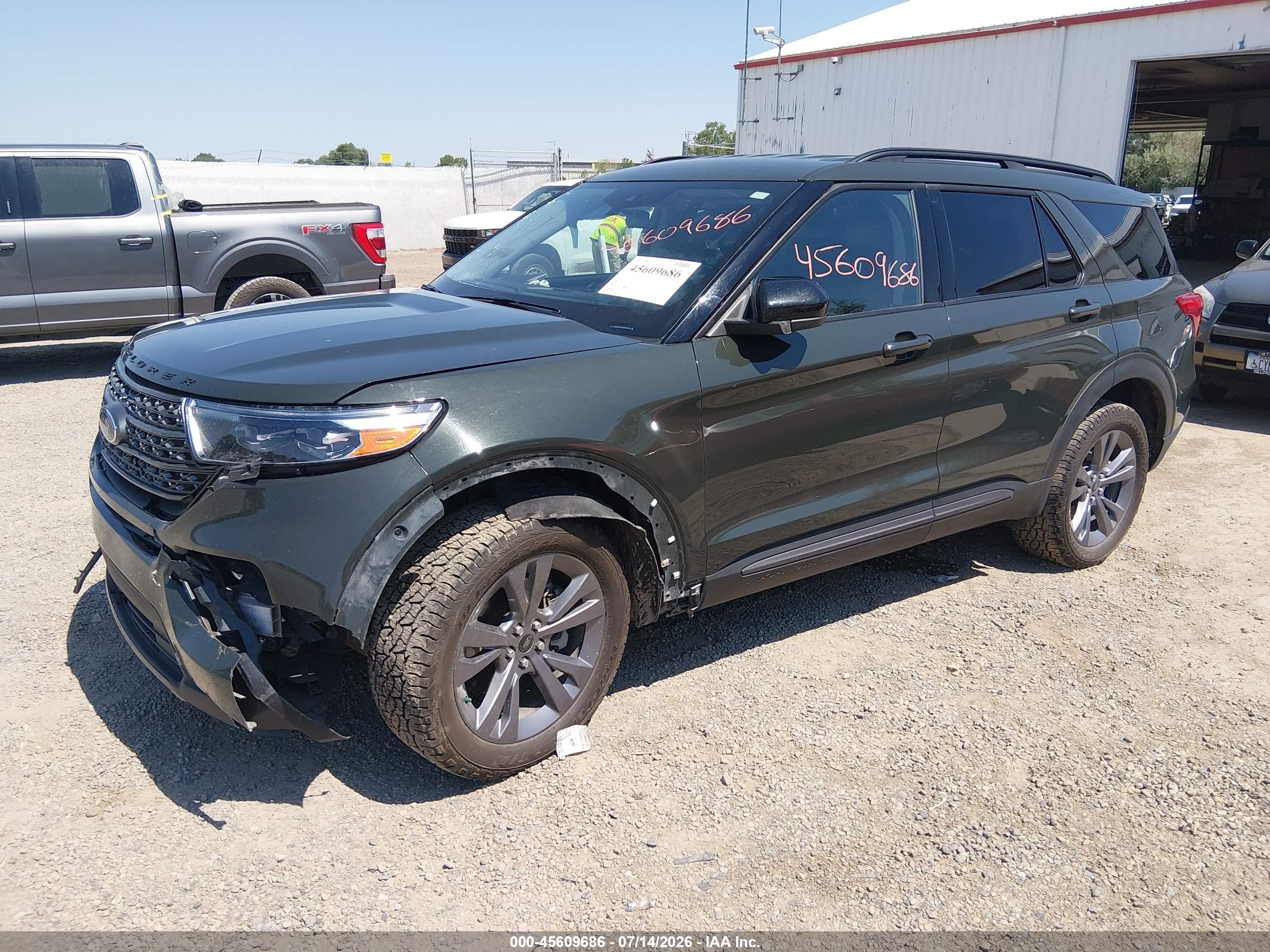 2022 Ford Explorer Xlt Gray vin: 1FMSK8DH3NGB61745