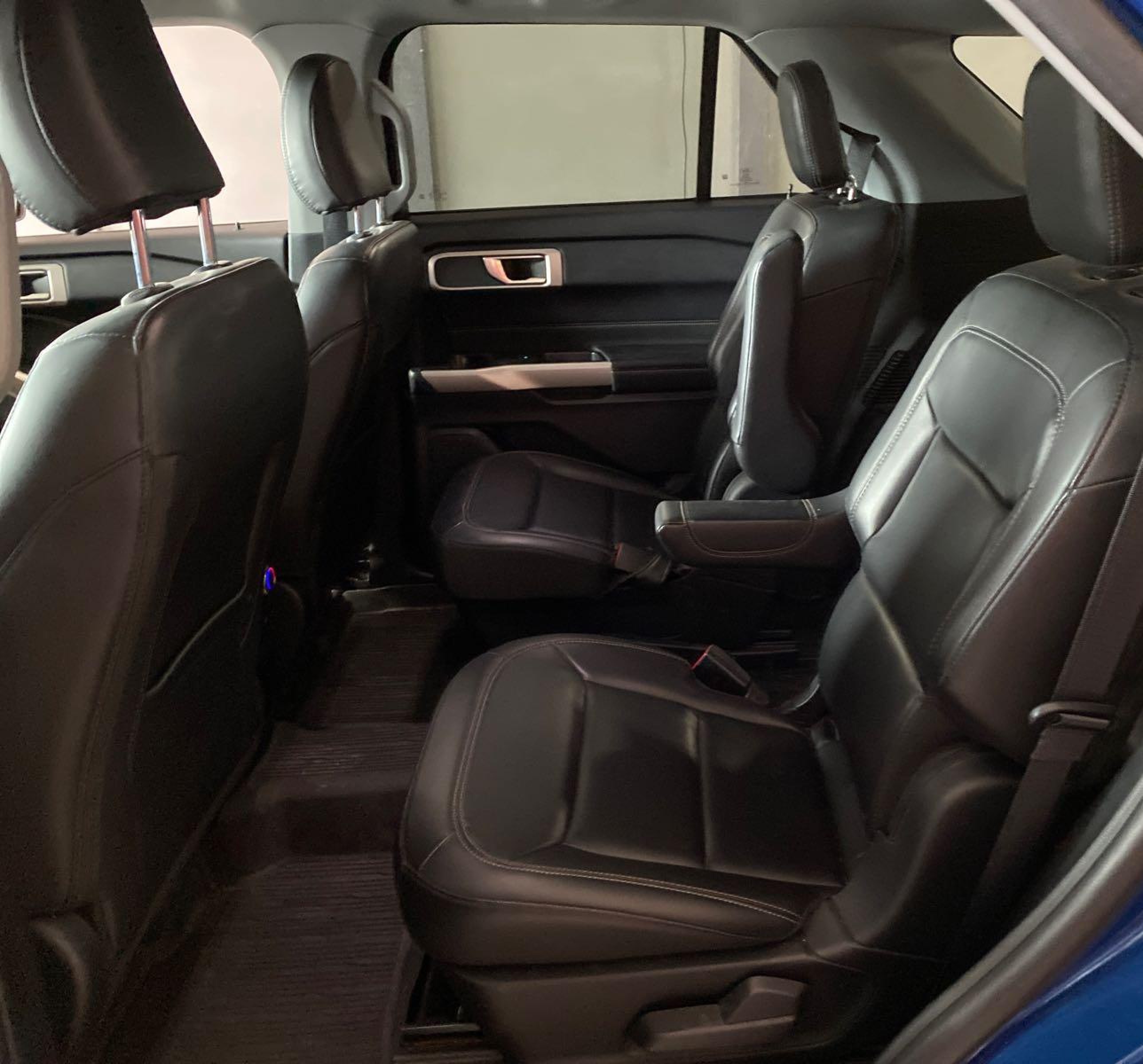 2021 Ford Explorer Xlt vin: 1FMSK8DH4MGB54771