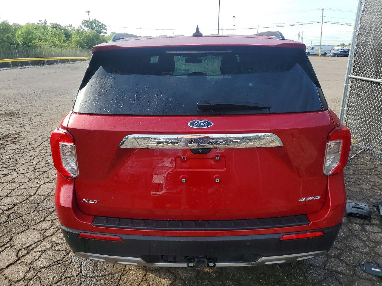 2023 Ford Explorer Xlt Red vin: 1FMSK8DH4PGA78862