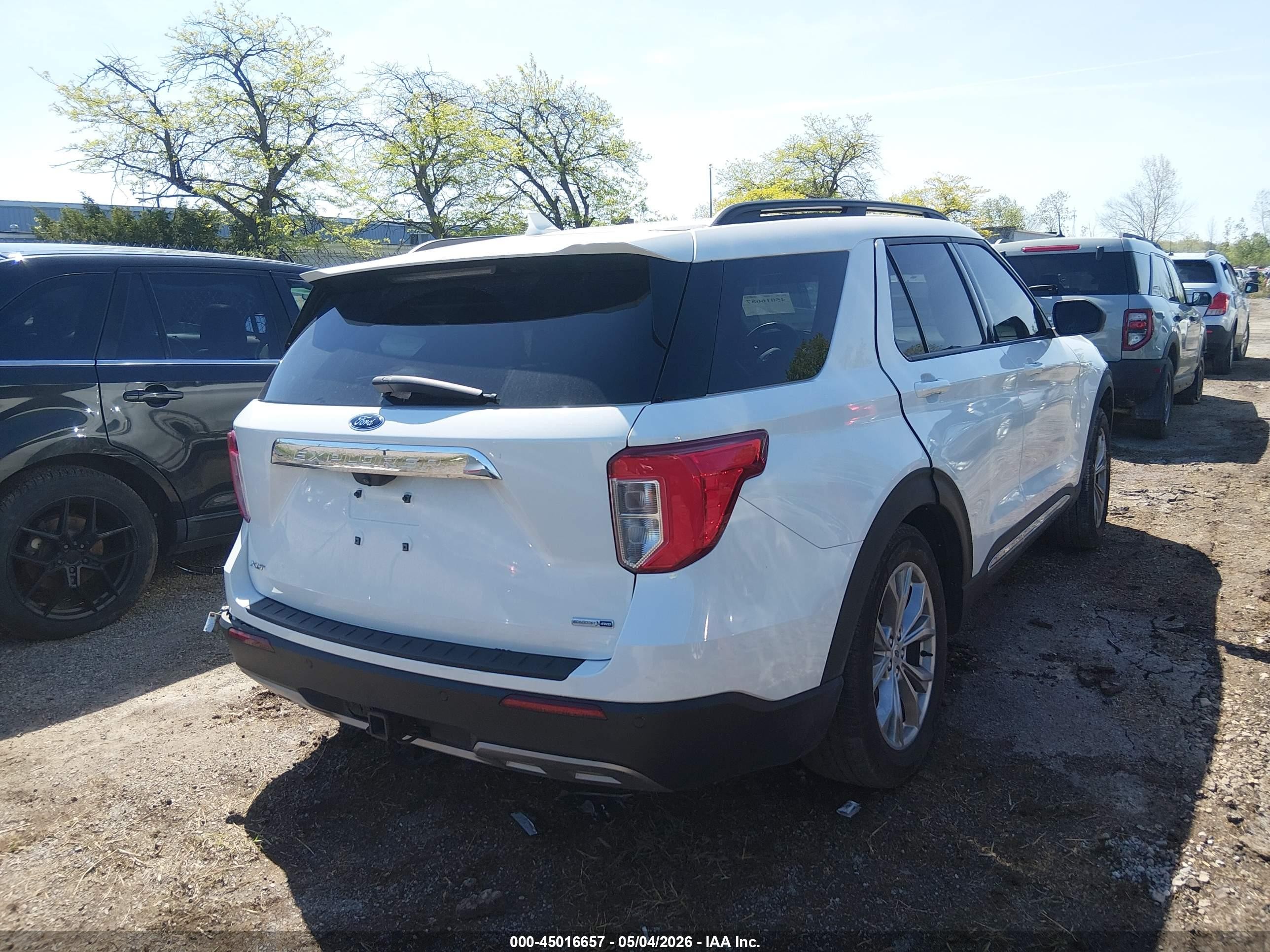 2020 Ford Explorer Xlt Белый vin: 1FMSK8DH5LGB91309